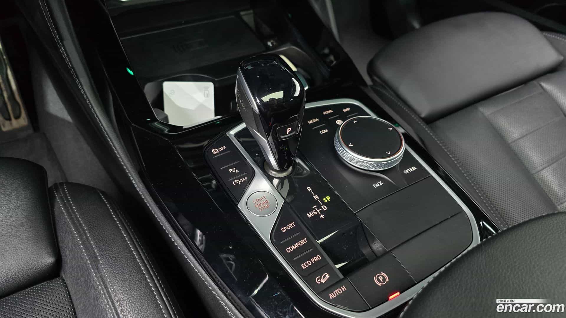 X4 BMW 2023.0-INNER-009