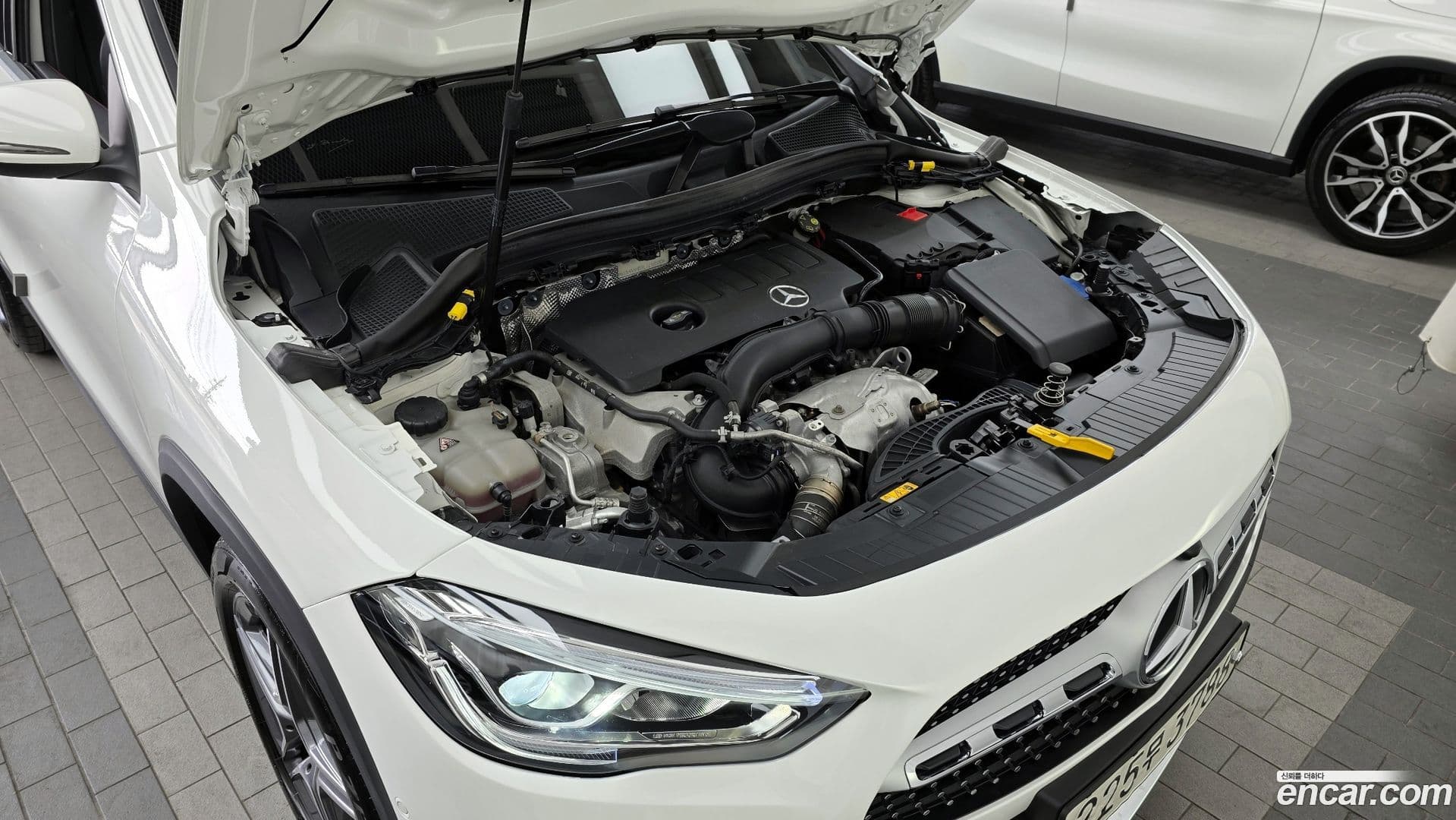 Main__Slider__Photo:GLA-Class Mercedes-Benz 2020.9-5