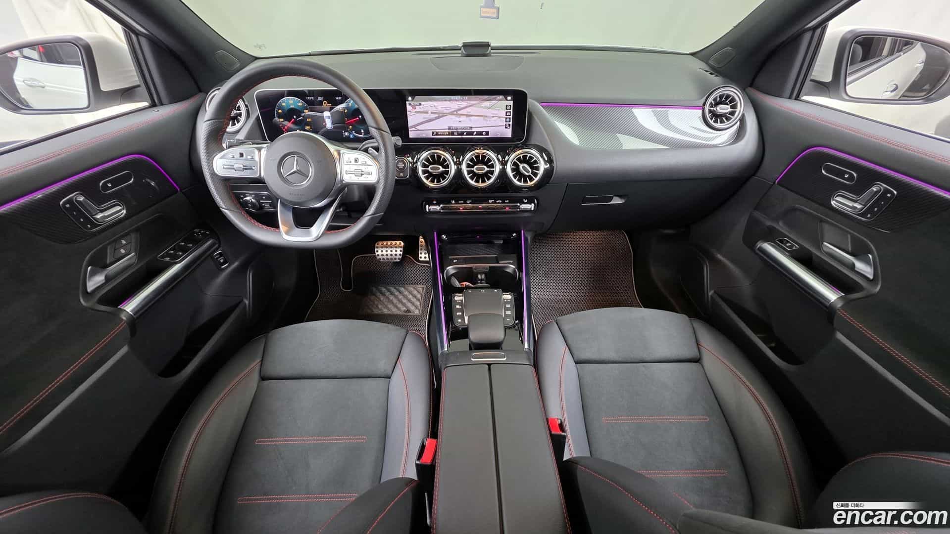 GLA-Class Mercedes-Benz 2020.9-INNER-007