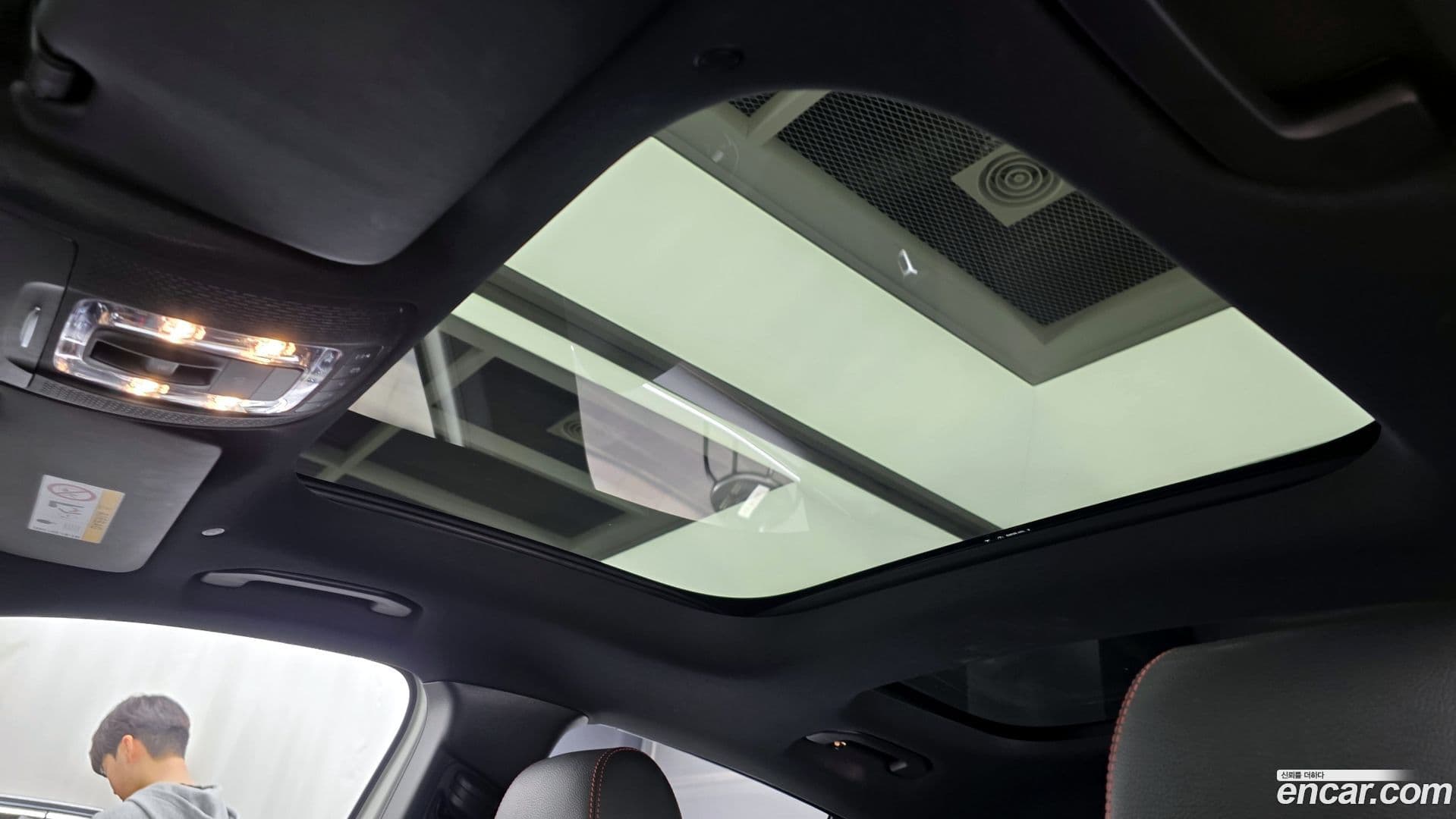 Main__Slider__Photo:GLA-Class Mercedes-Benz 2020.9-17