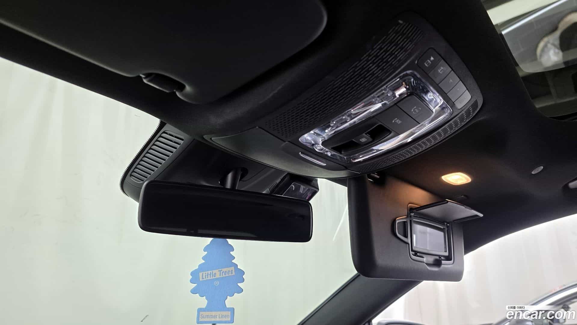 GLA-Class Mercedes-Benz 2020.9-OPTION-023