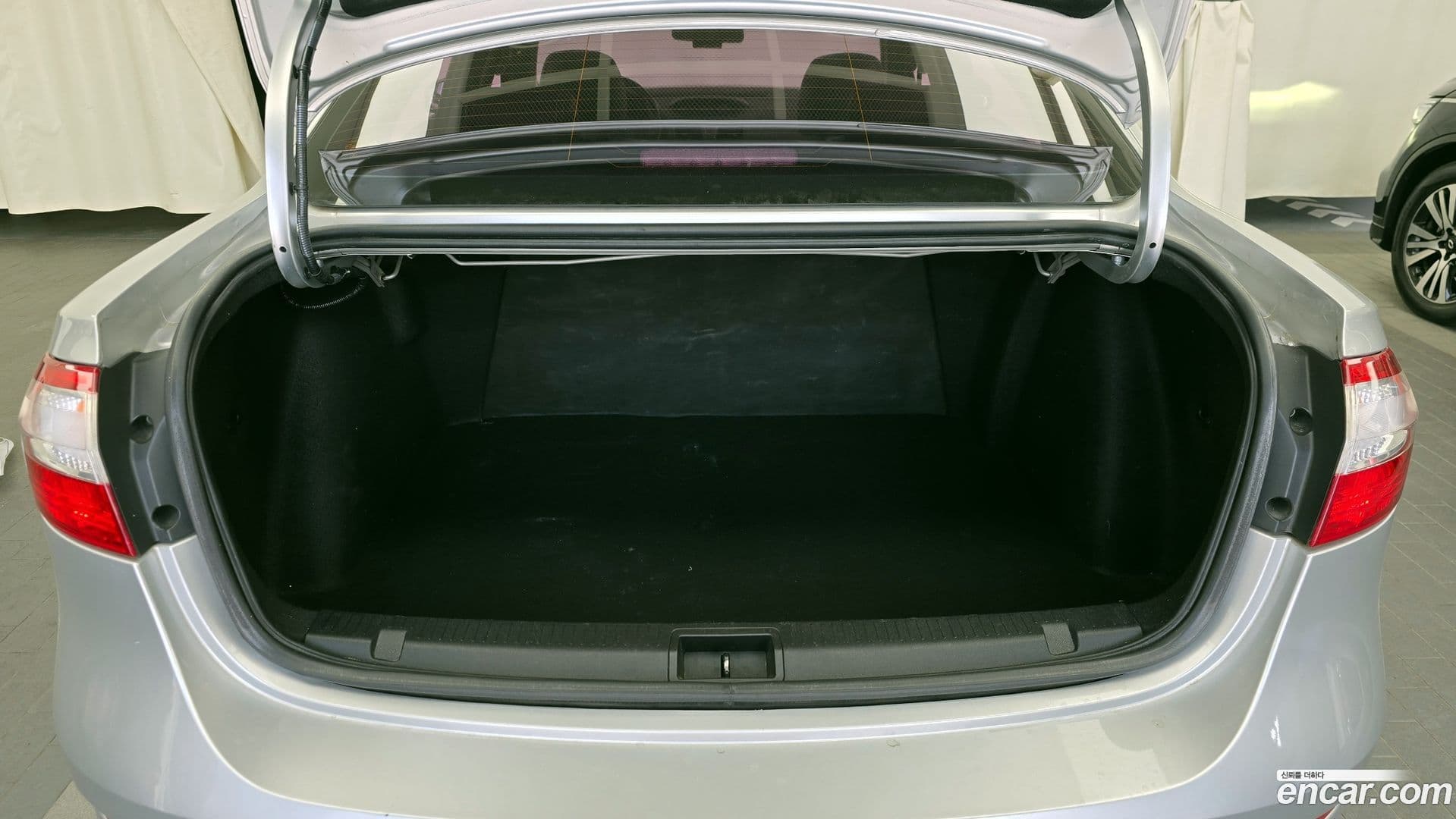 Main__Slider__Photo:SM3 Renault-KoreaSamsung 2013.2-19