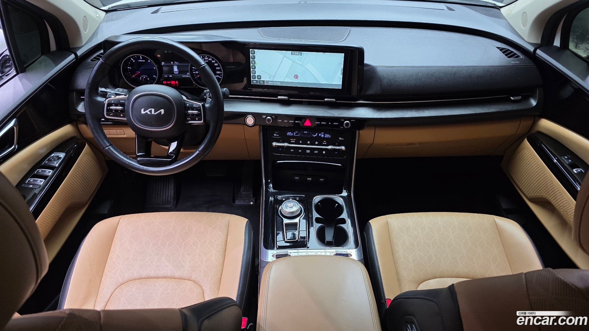 Main__Slider__Photo:Canival Kia 2022.0-6