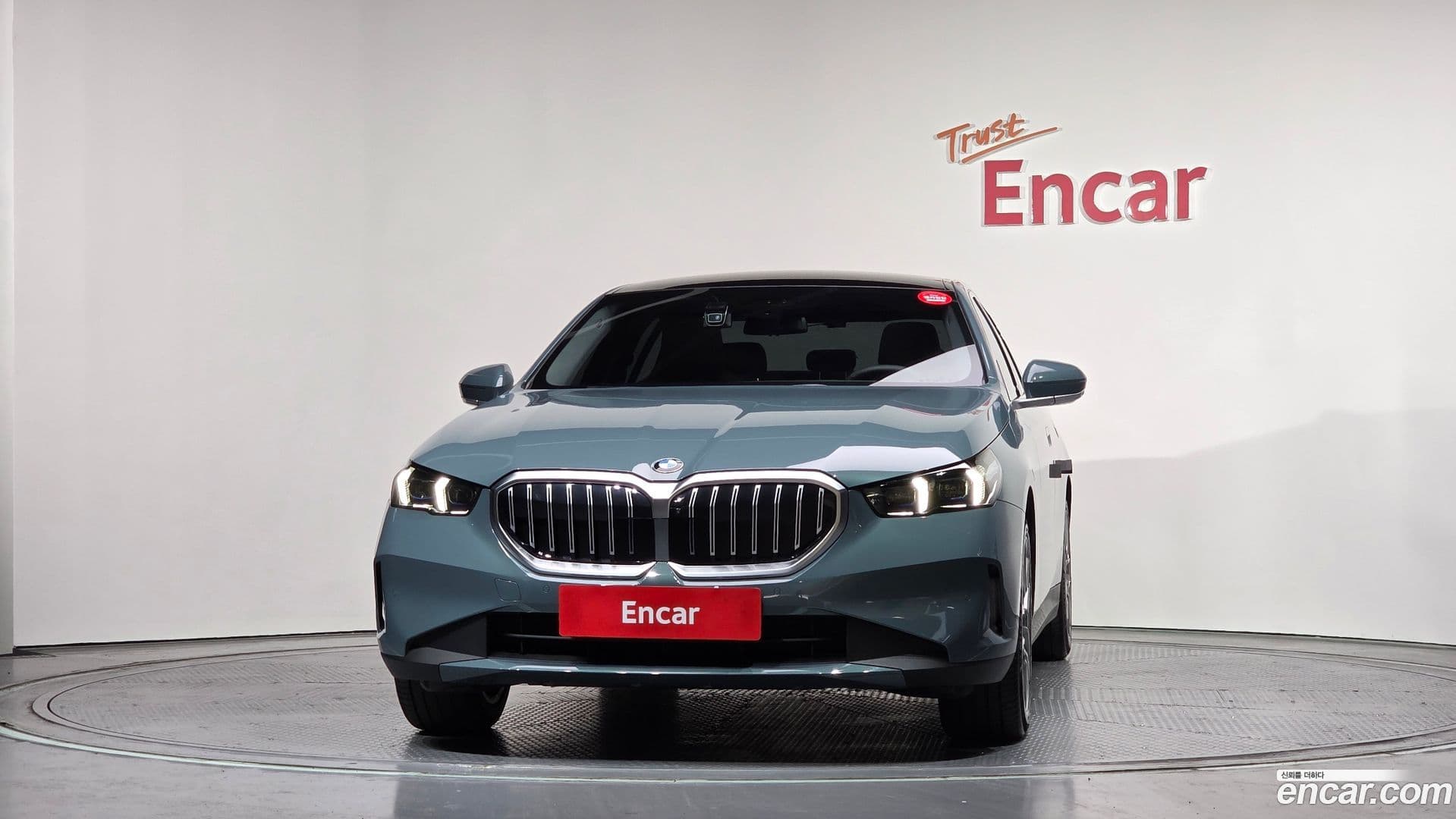 Main__Slider__Photo:5-Series BMW 2025.3-2