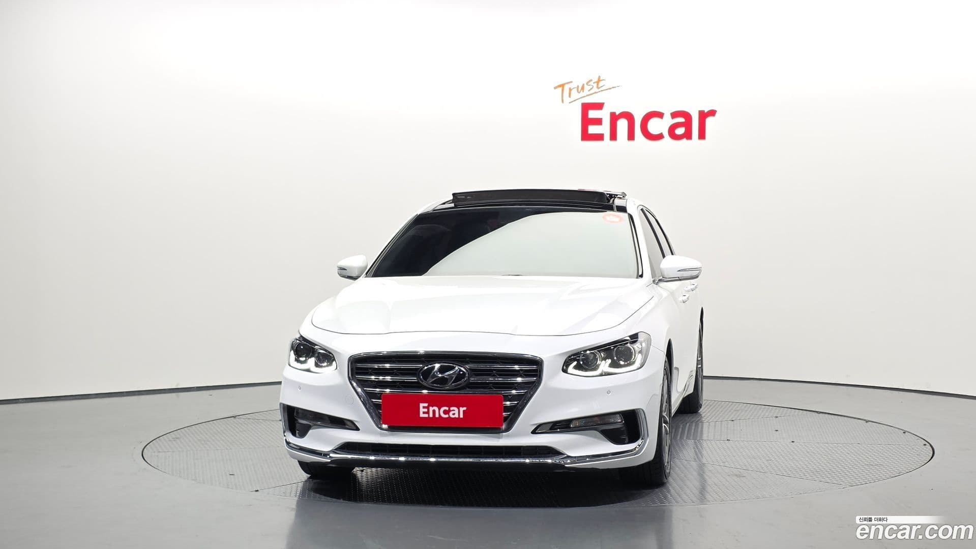 Main__Slider__Photo:Grandeur Hyundai 2018.1-2