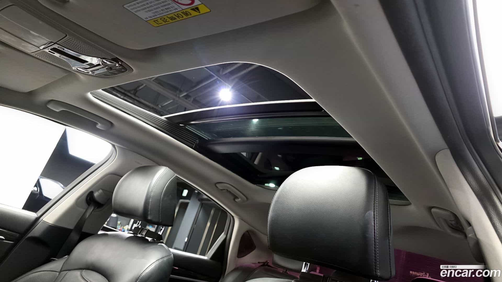 Grandeur Hyundai 2018.1-OPTION-023