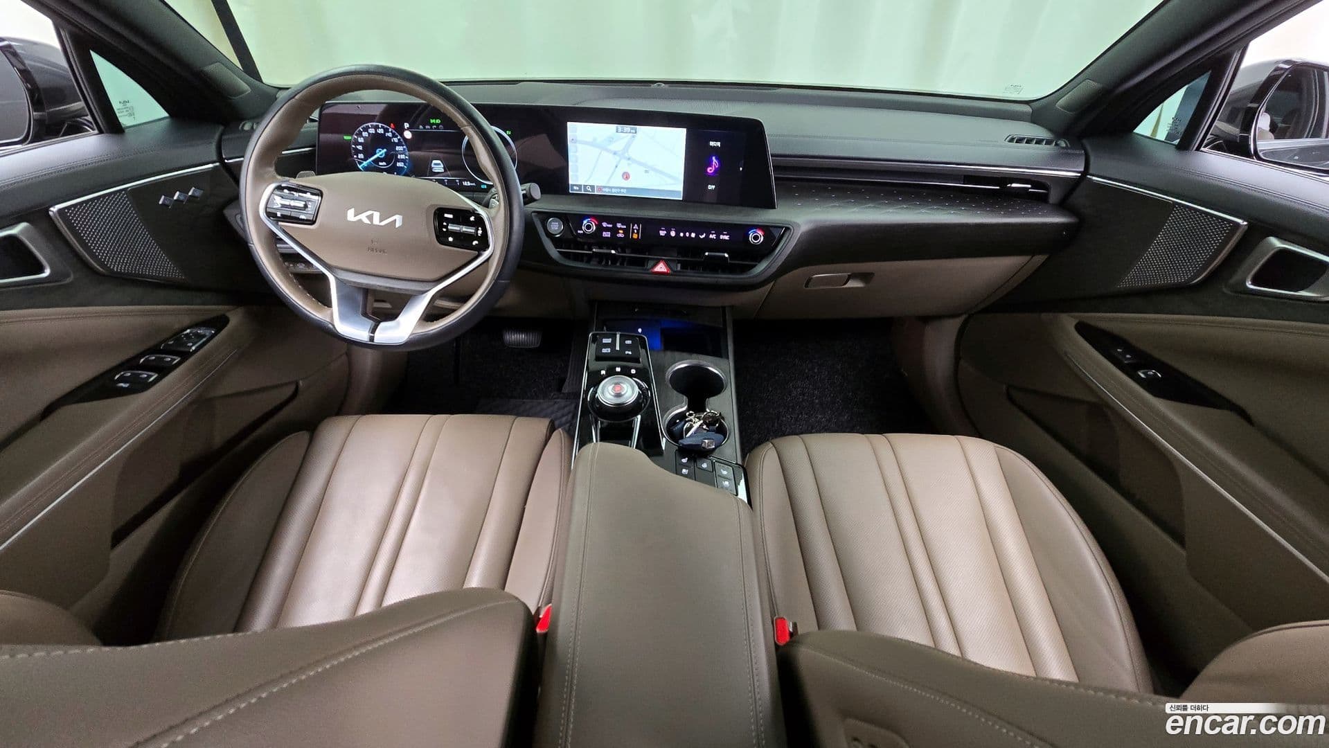 Main__Slider__Photo:K8 Kia 2023.11-6