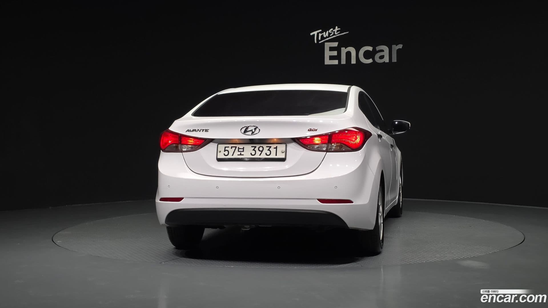 Main__Slider__Photo:AVANTE Hyundai 2014.10-3