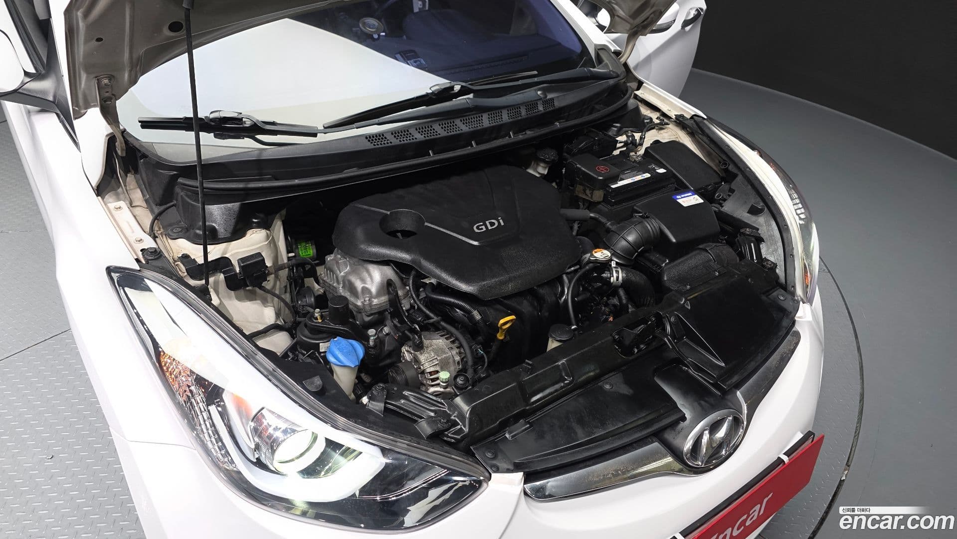 Main__Slider__Photo:AVANTE Hyundai 2014.10-5