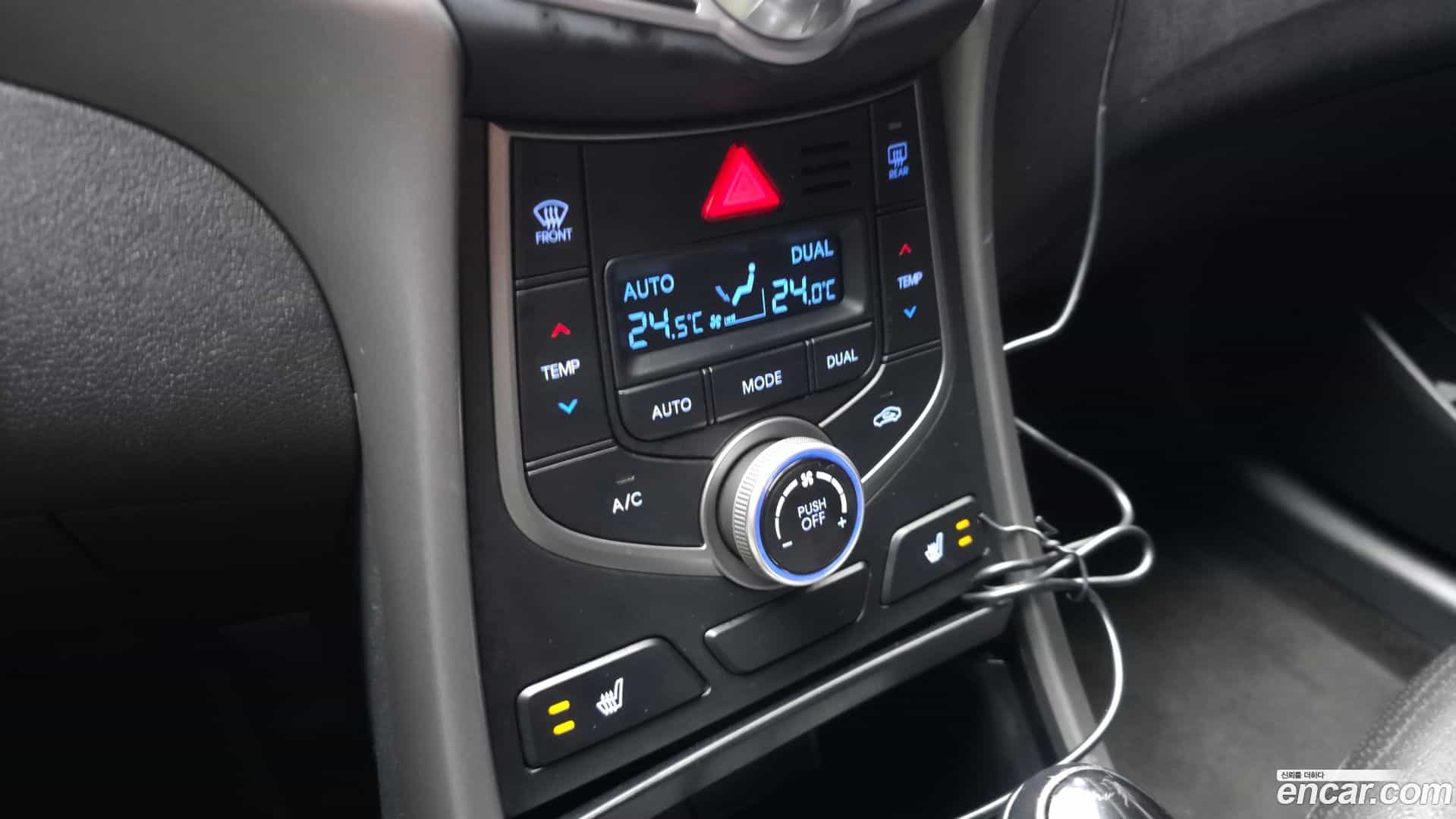 AVANTE Hyundai 2014.10-OPTION-020