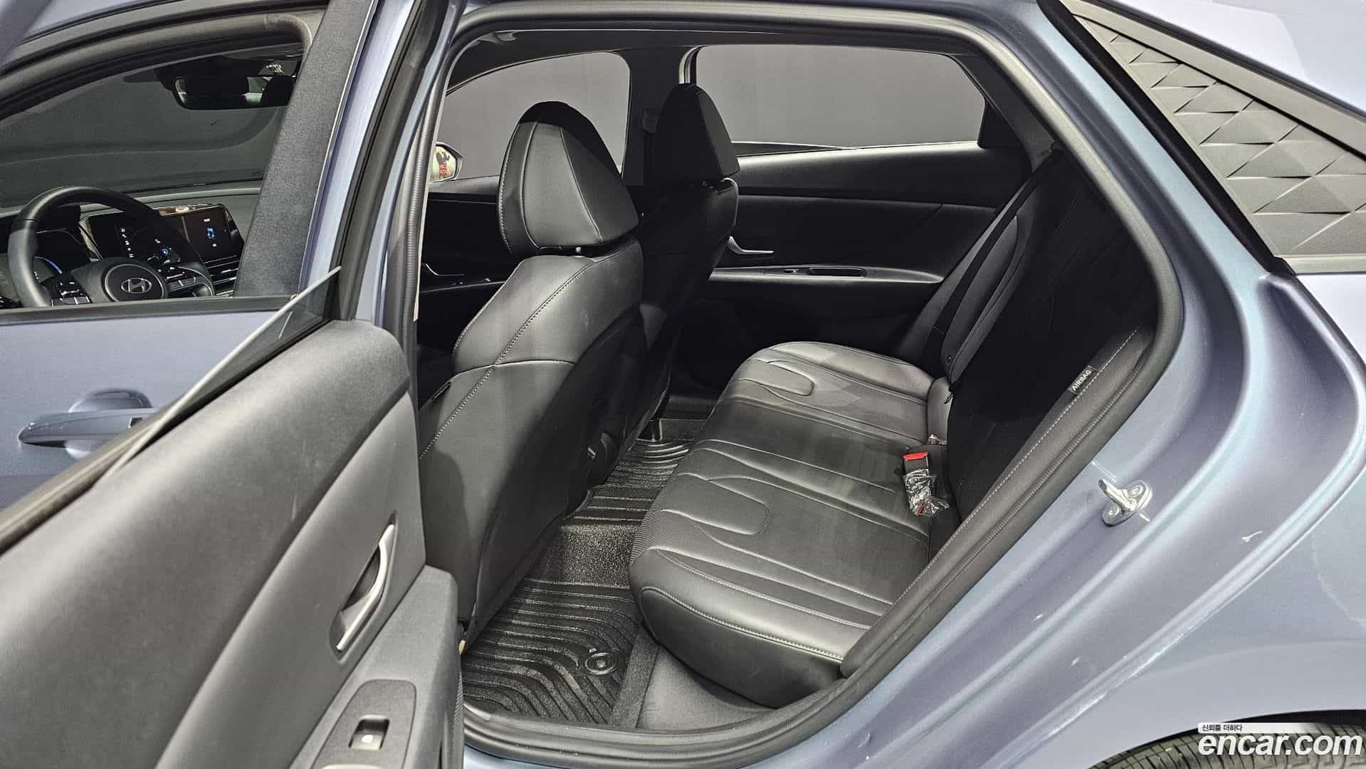 AVANTE Hyundai 2024.0-OPTION-017