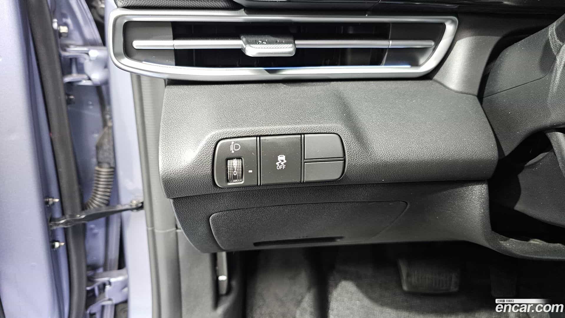 AVANTE Hyundai 2024.0-OPTION-022