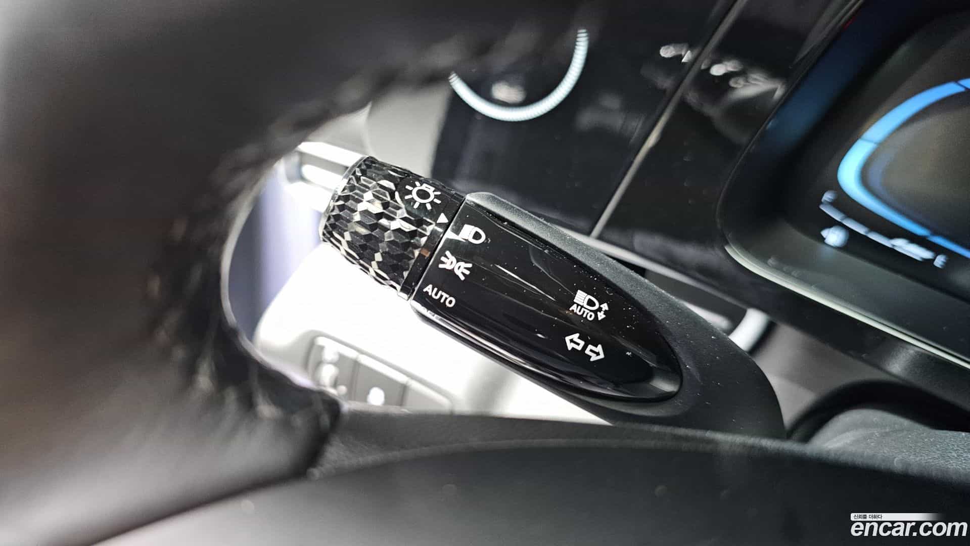 AVANTE Hyundai 2024.0-OPTION-023