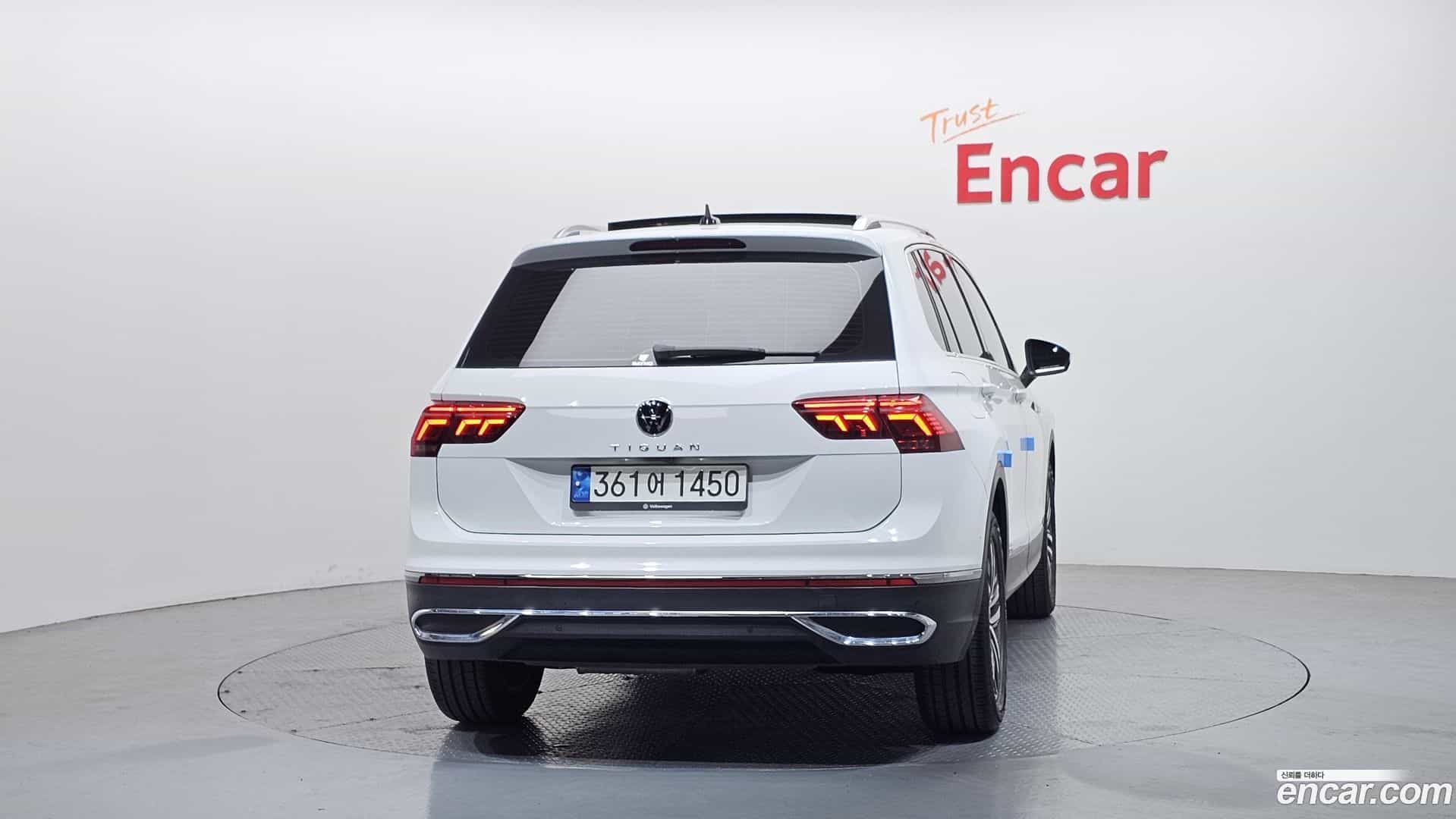 Tiguan Volkswagen 2022.10-OUTER-004