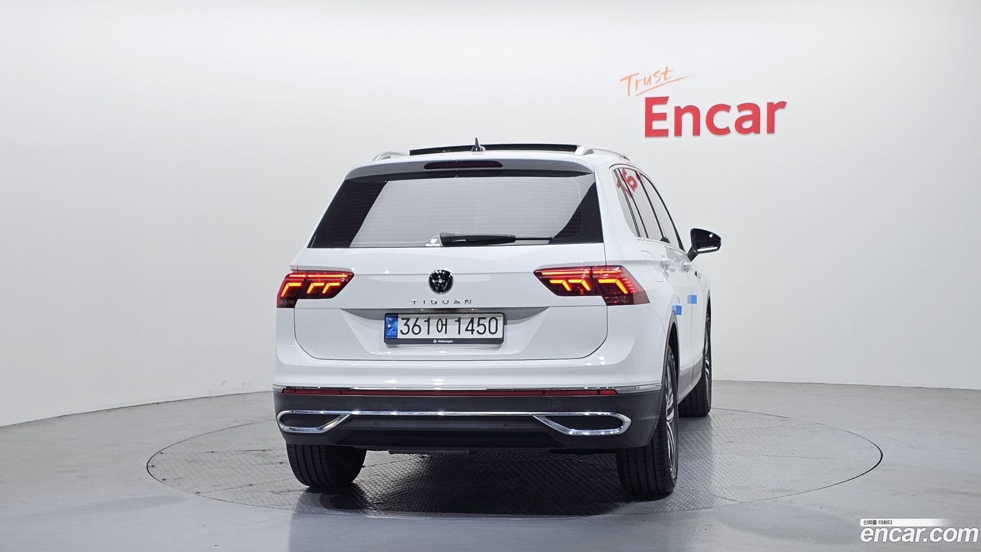 Main__Slider__Photo:Tiguan Volkswagen 2022.10-3