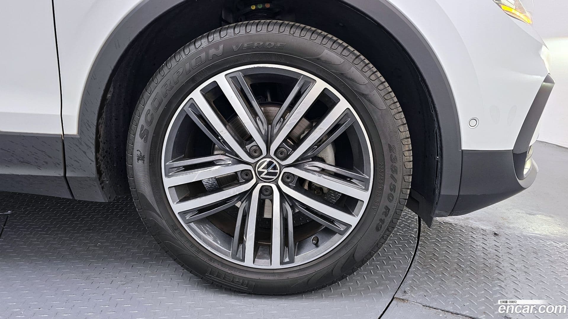 Main__Slider__Photo:Tiguan Volkswagen 2022.10-4