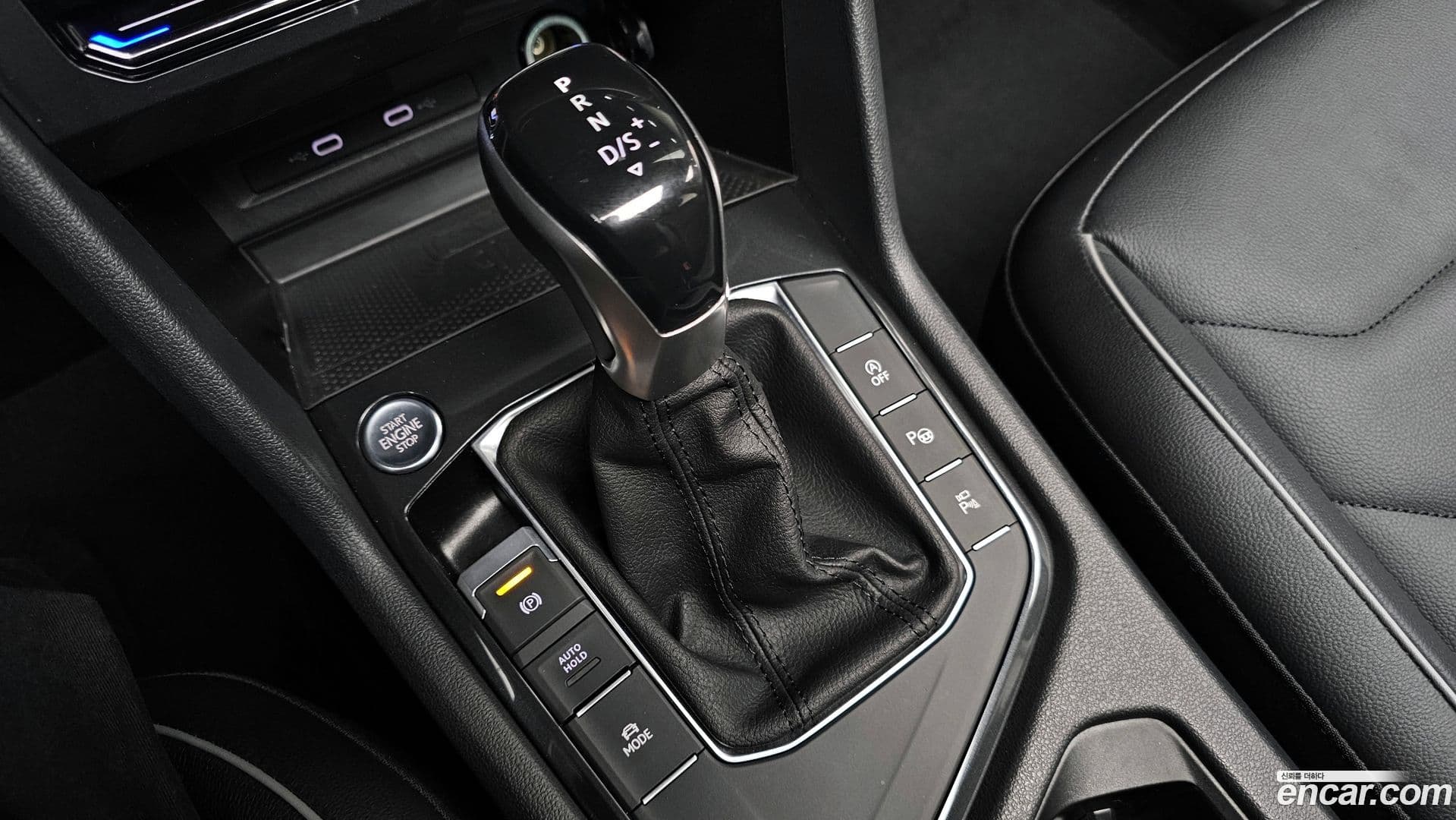 Main__Slider__Photo:Tiguan Volkswagen 2022.10-8