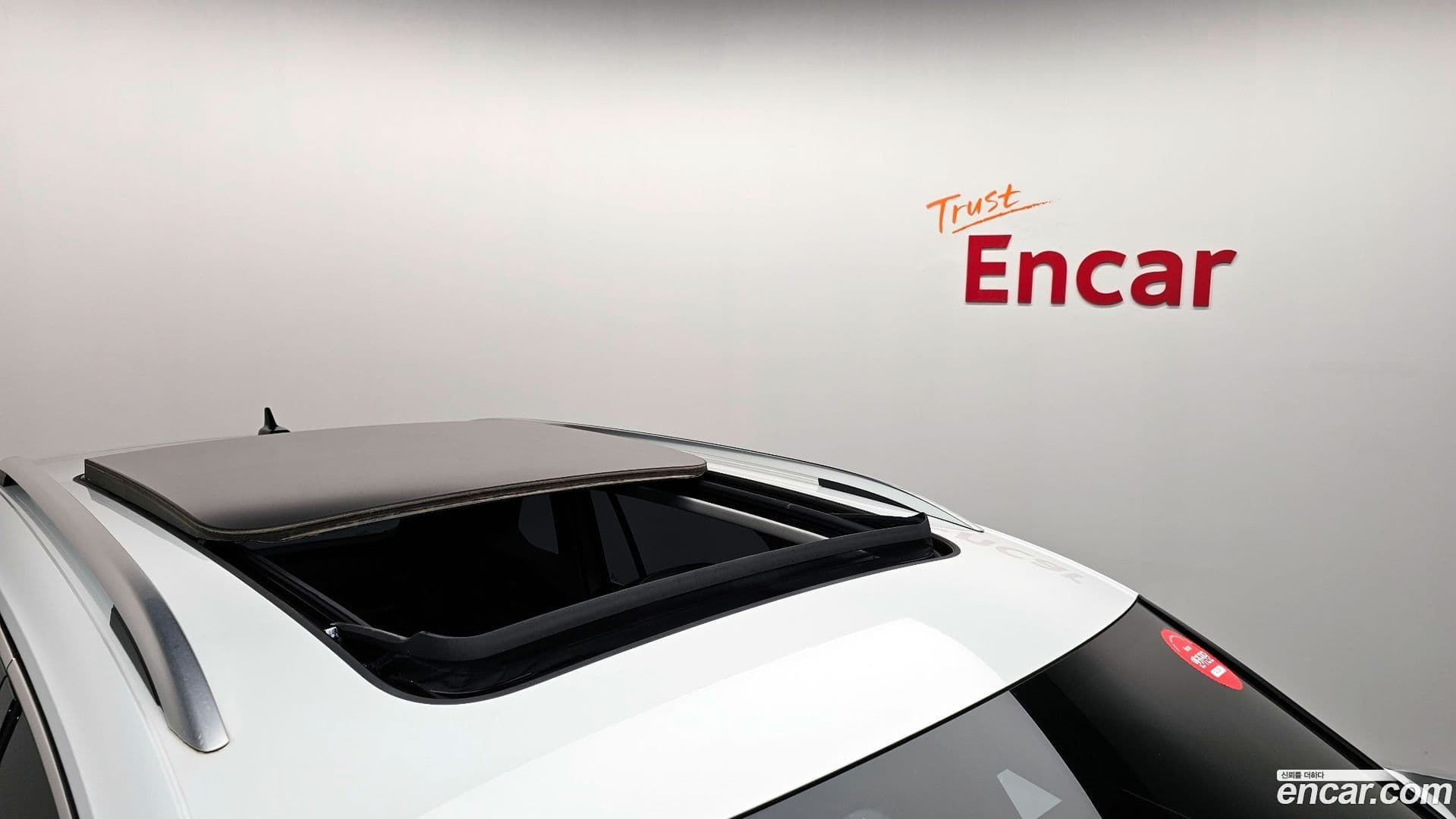 Main__Slider__Photo:Tiguan Volkswagen 2022.10-19