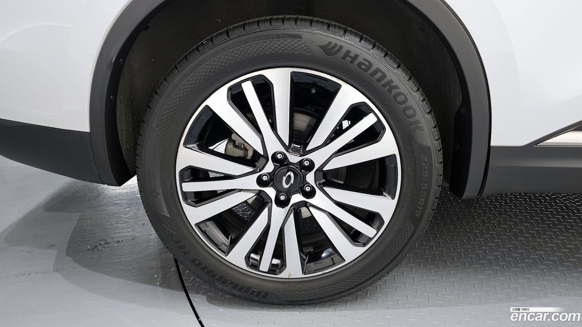 Main__Slider__Photo:QM6 Renault-KoreaSamsung 2019.10-4