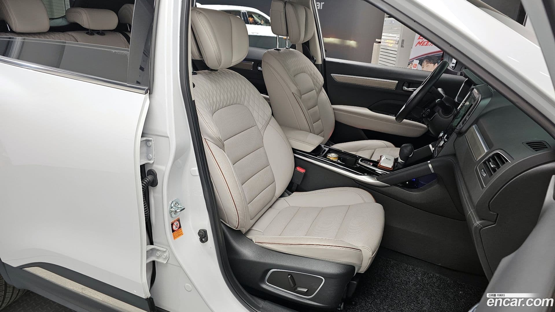 Main__Slider__Photo:QM6 Renault-KoreaSamsung 2019.10-11