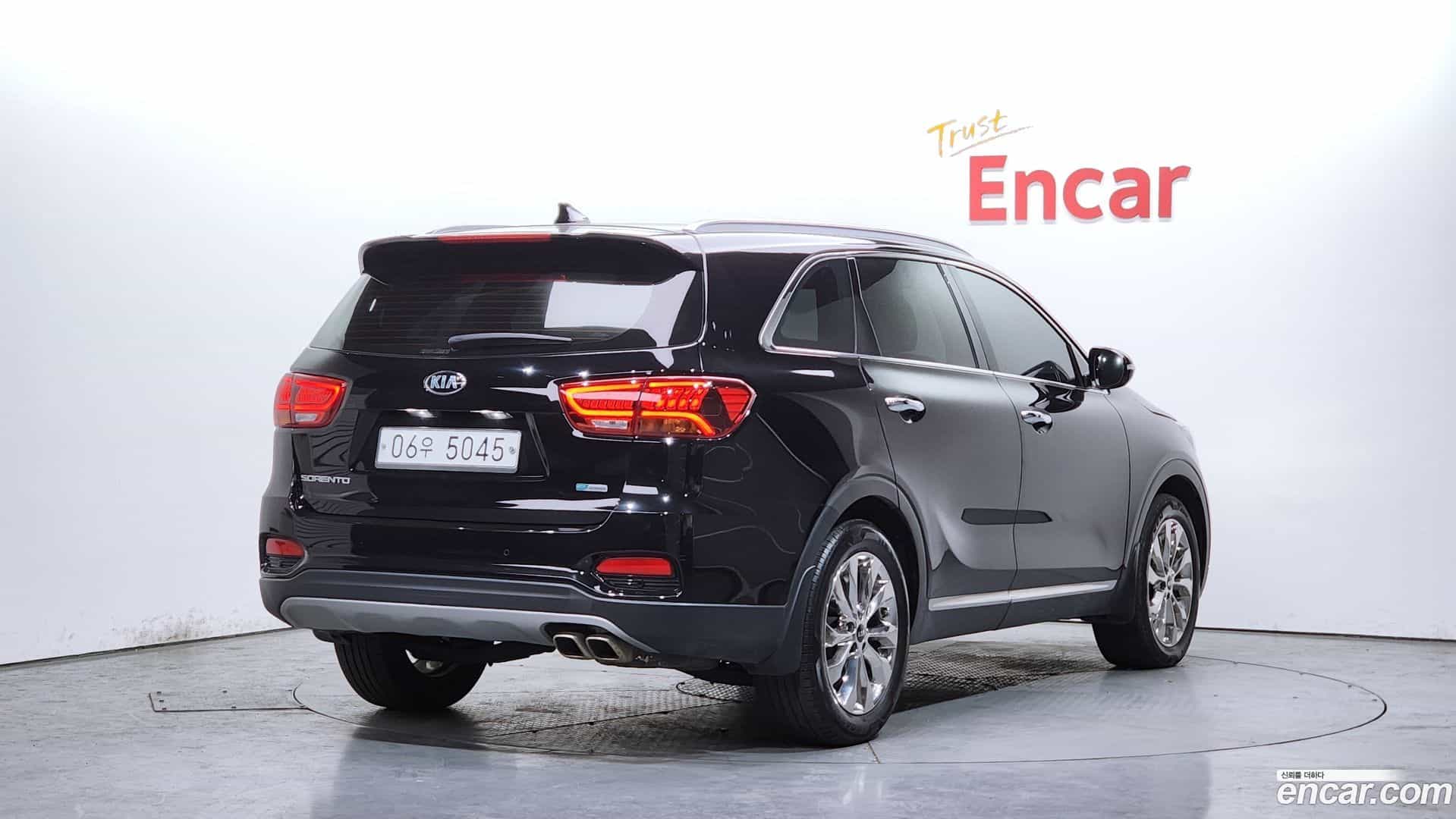 Sorento Kia 2018.0-OUTER-002