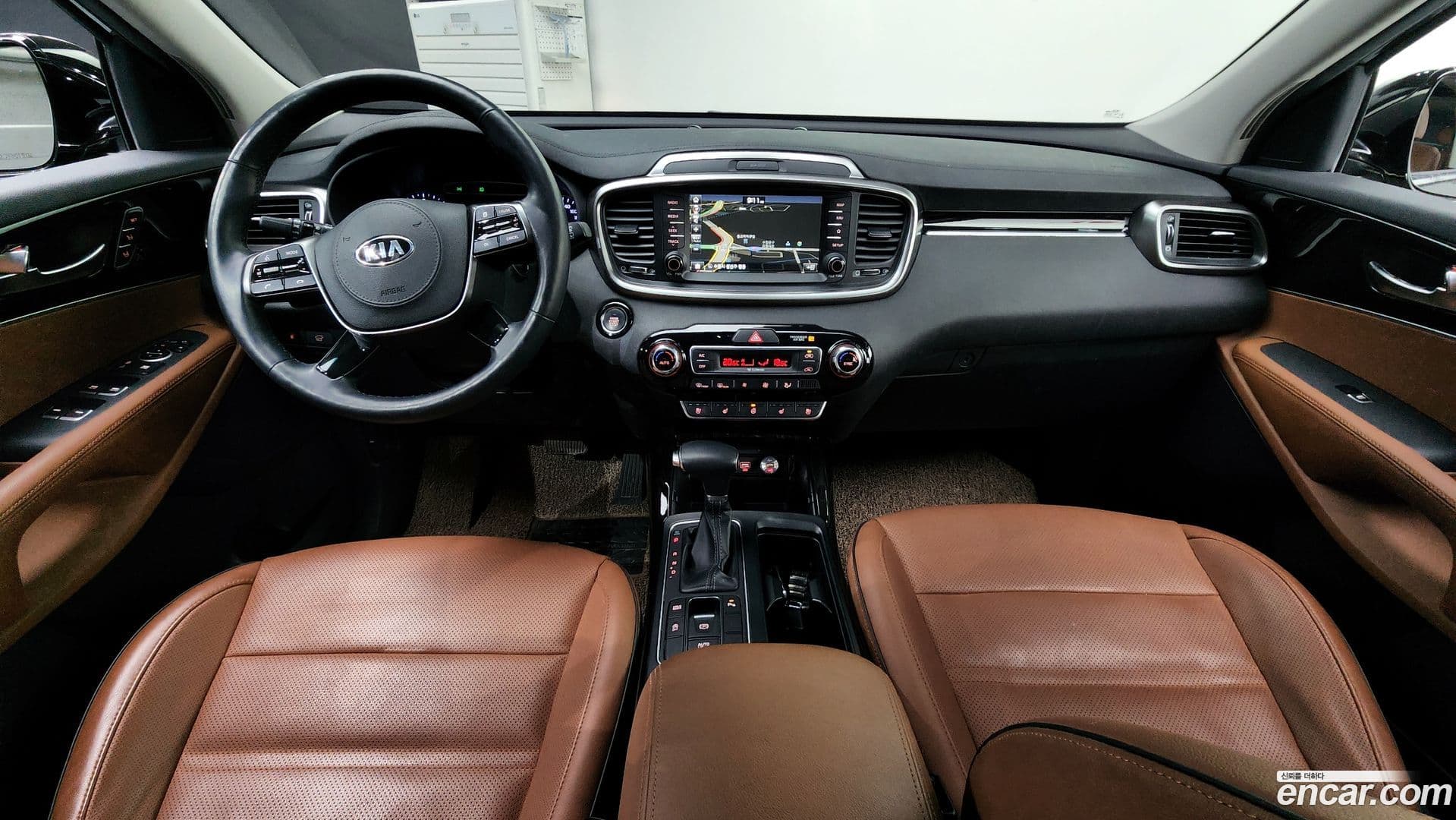 Main__Slider__Photo:Sorento Kia 2018.0-6