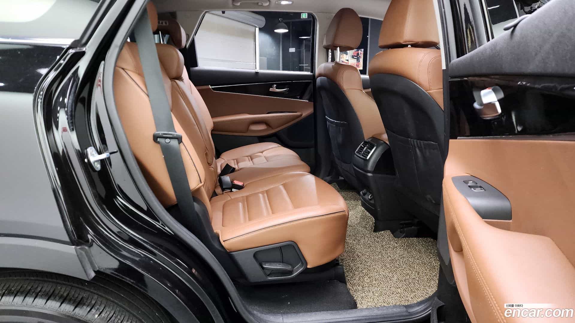 Sorento Kia 2018.0-OPTION-016