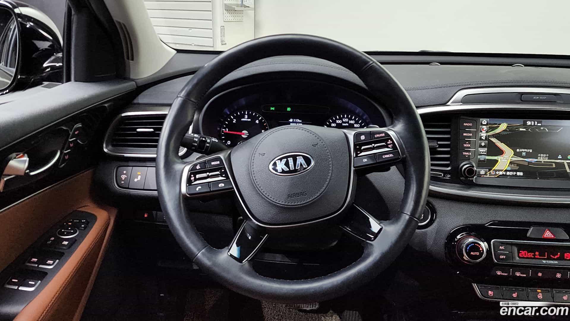Sorento Kia 2018.0-OPTION-017