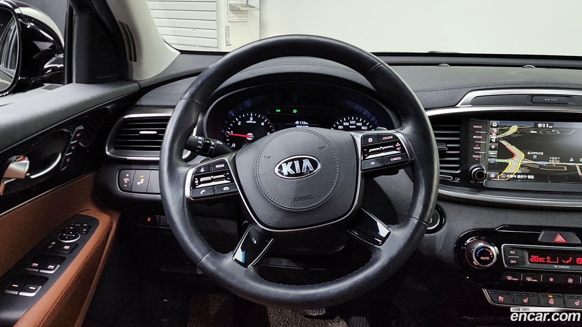 Main__Slider__Photo:Sorento Kia 2018.0-12