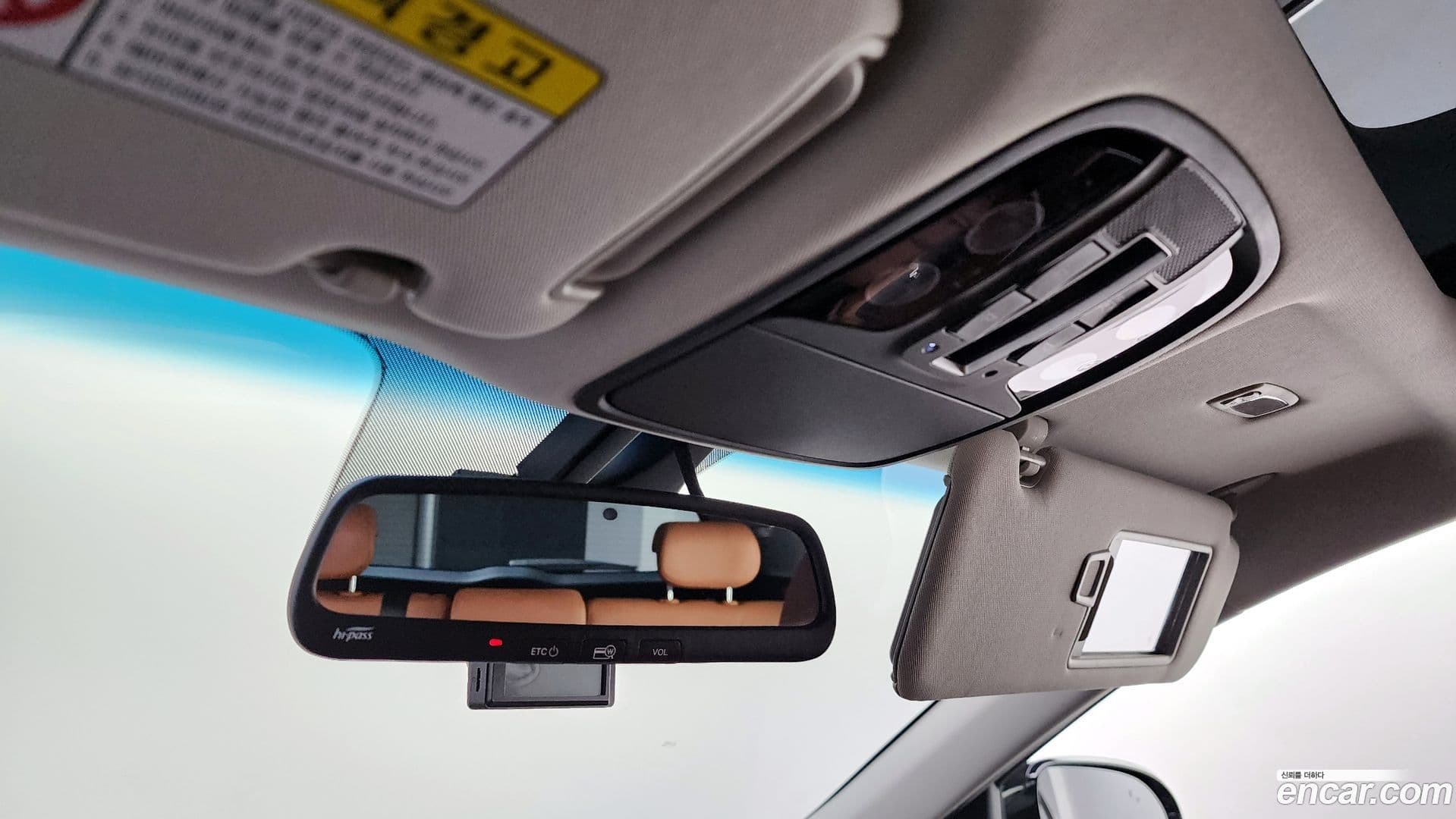 Main__Slider__Photo:Sorento Kia 2018.0-16