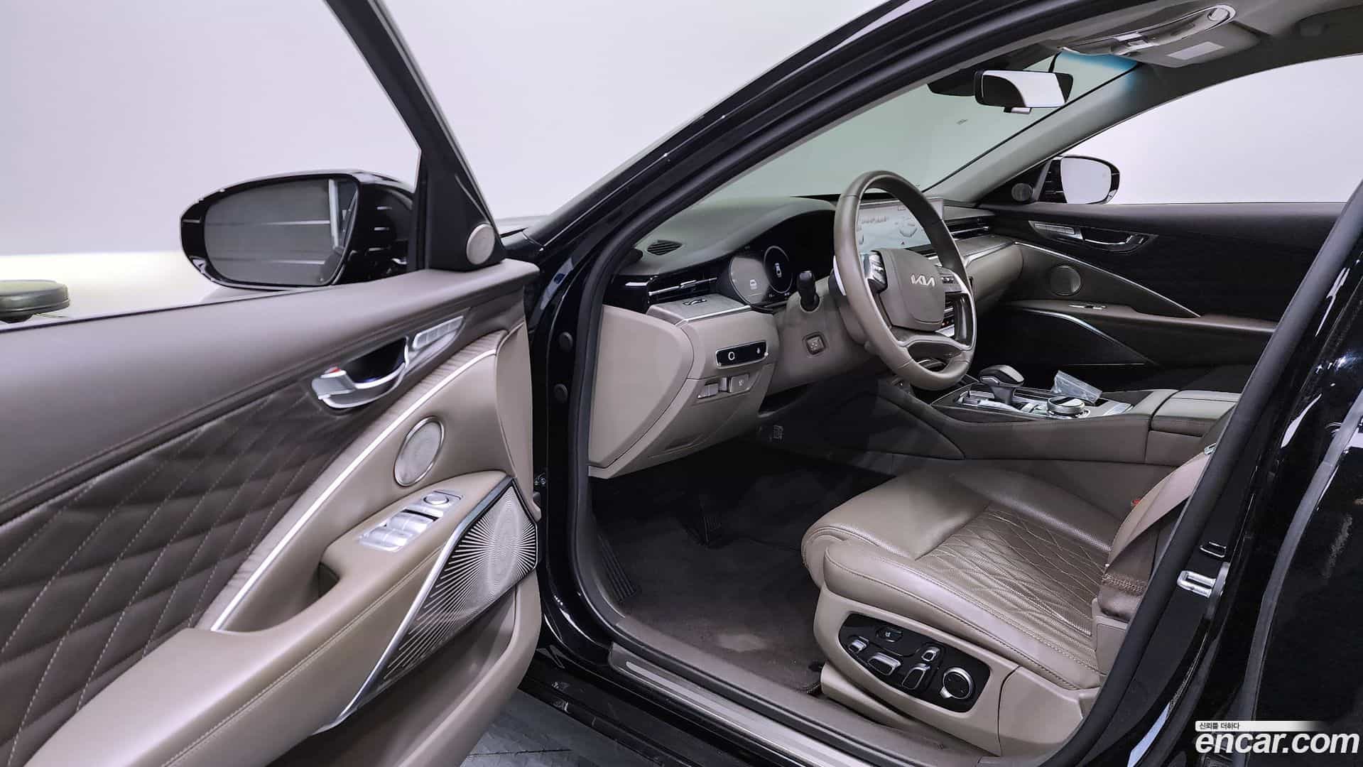 K9 Kia 2022.0-INNER-010