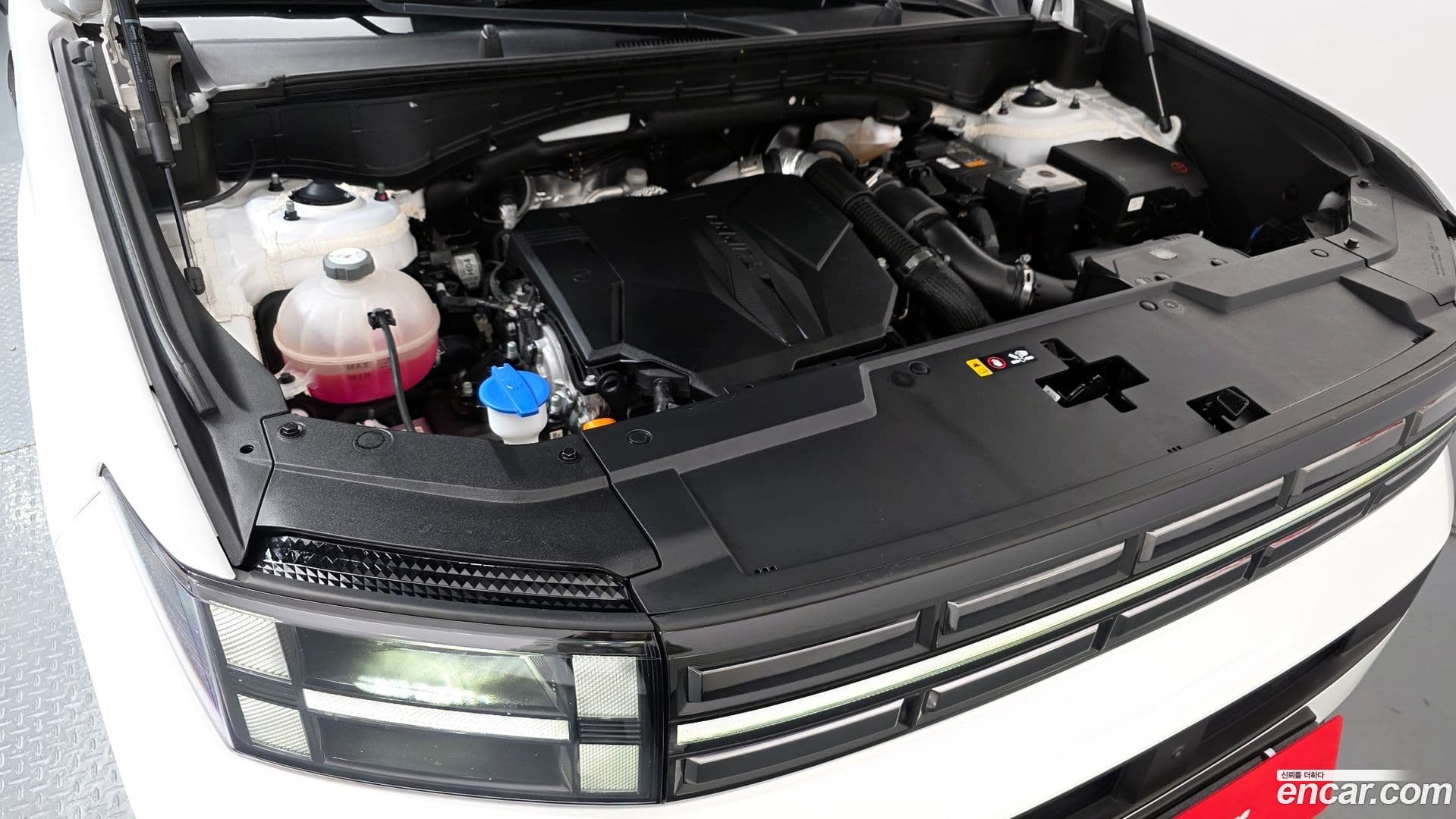 Main__Slider__Photo:Santafe Hyundai 2024.1-5