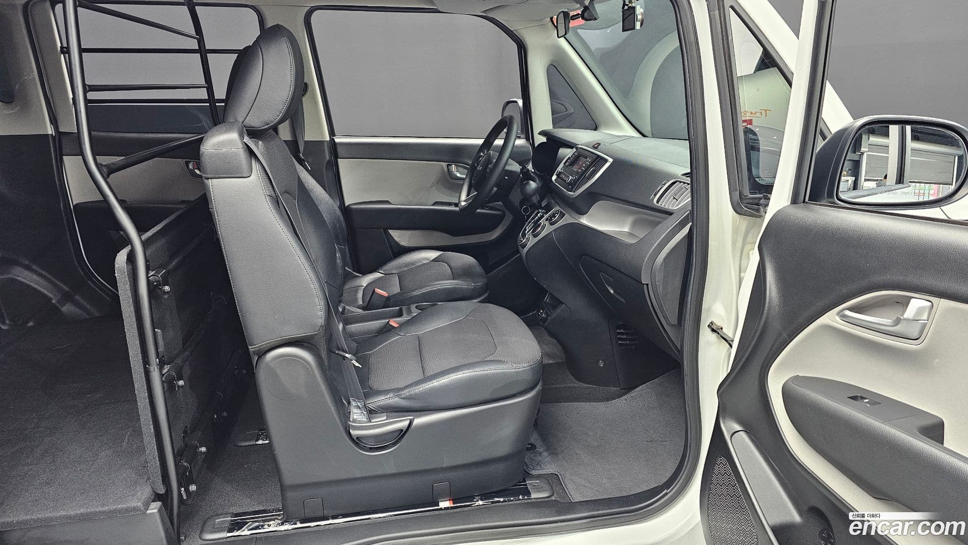 Main__Slider__Photo:RAY Kia 2021.9-10