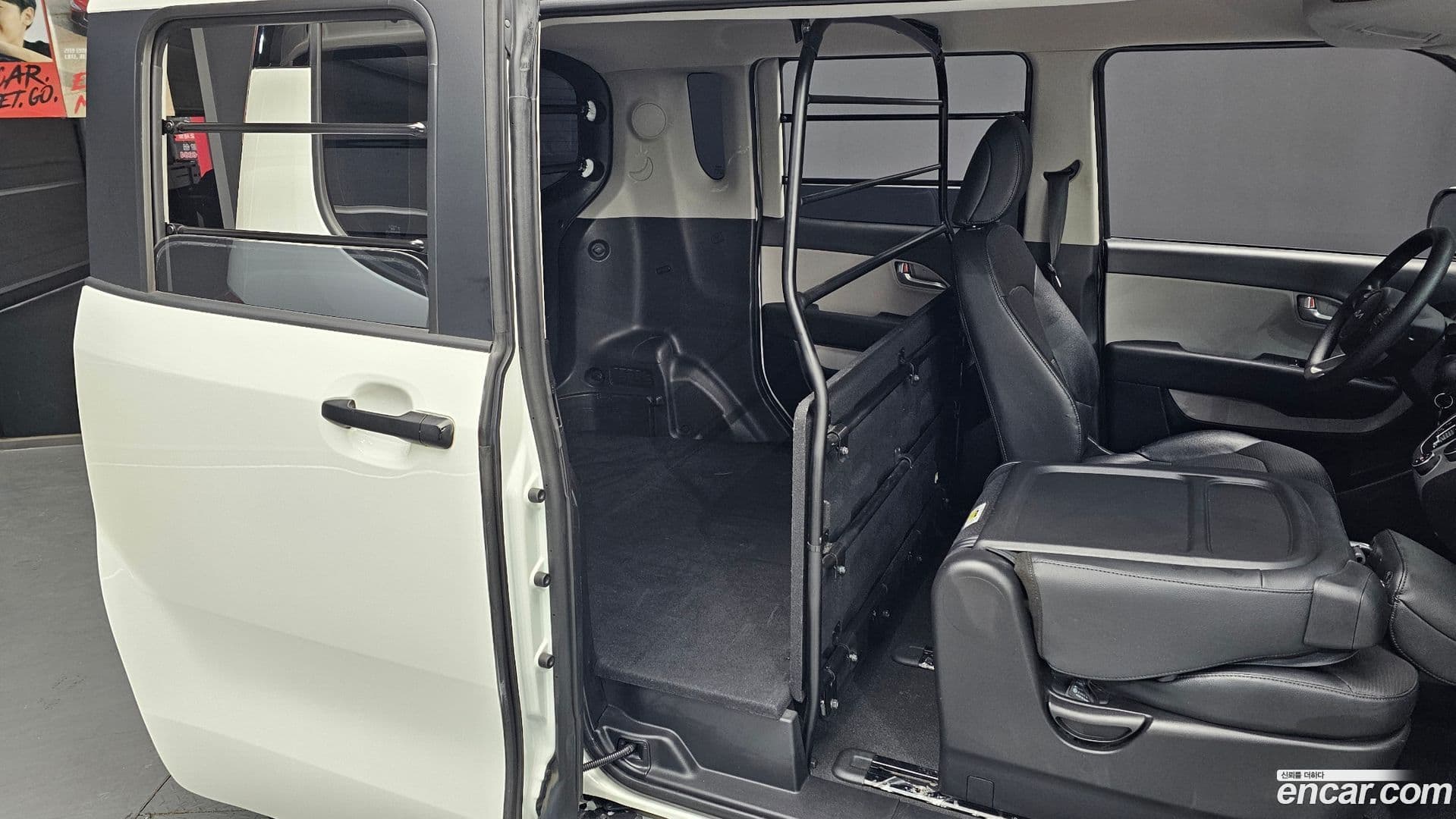 Main__Slider__Photo:RAY Kia 2021.9-11