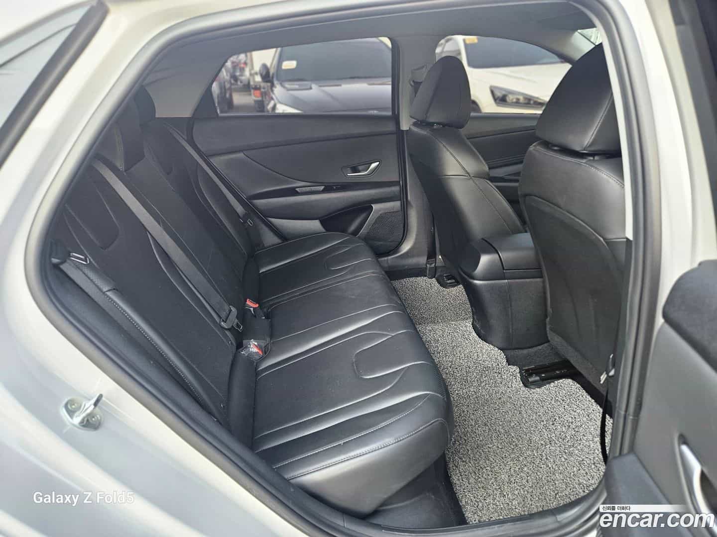 AVANTE Hyundai 2022.9-OPTION-021