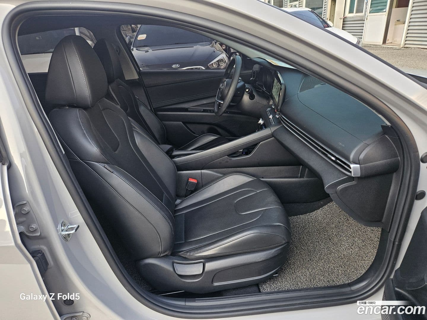 Main__Slider__Photo:AVANTE Hyundai 2022.9-17