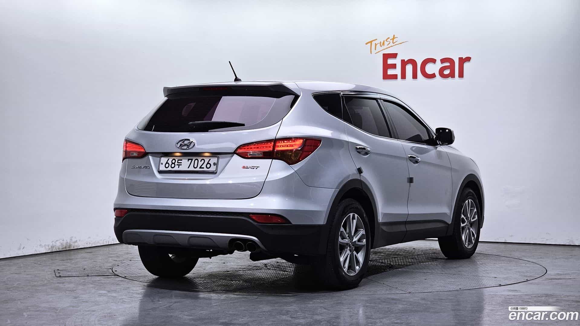 Santafe Hyundai 2013.10-OUTER-002