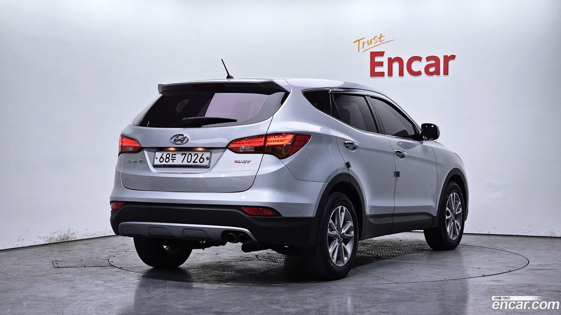 Main__Slider__Photo:Santafe Hyundai 2013.10-1