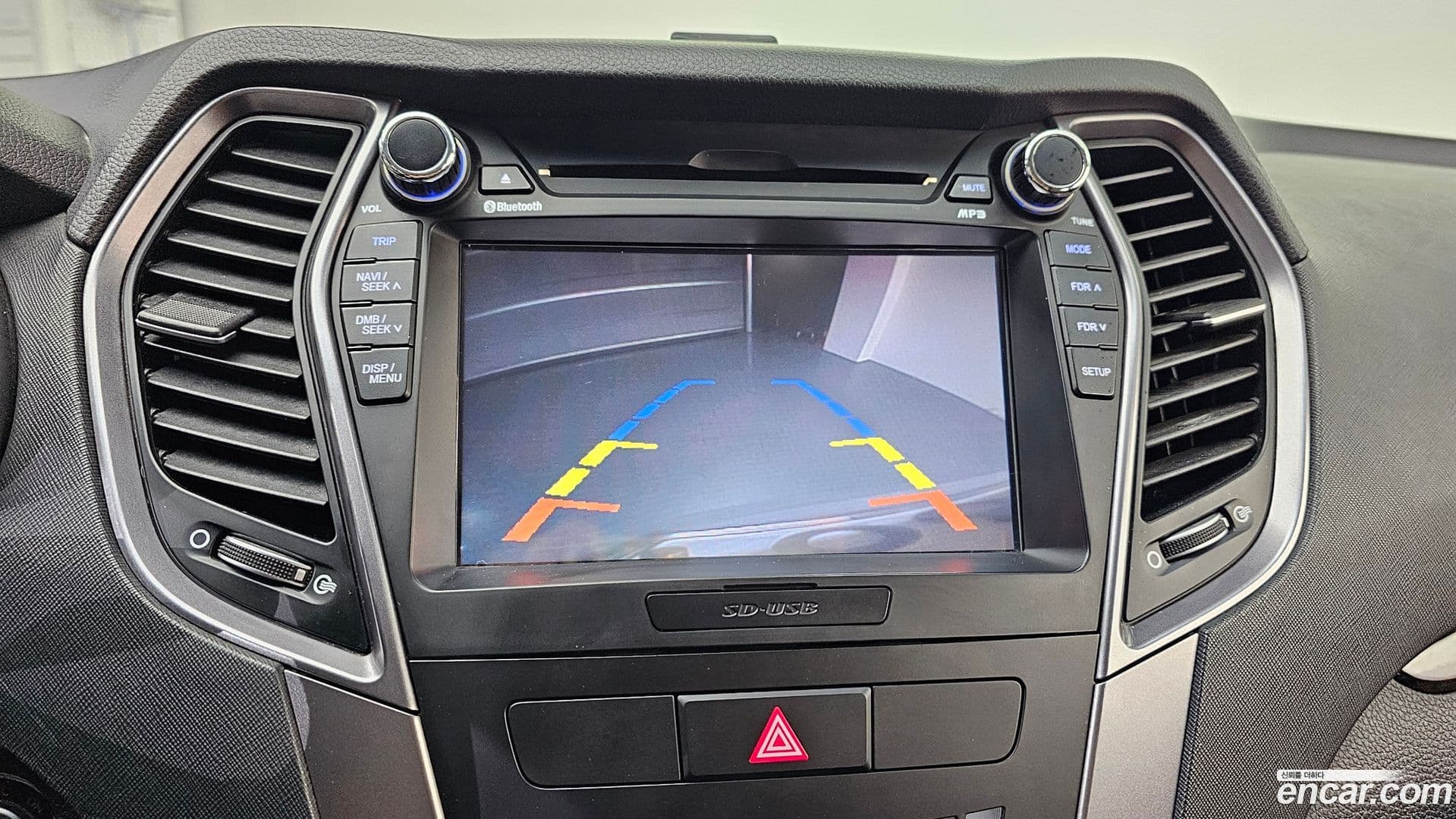 Main__Slider__Photo:Santafe Hyundai 2013.10-14