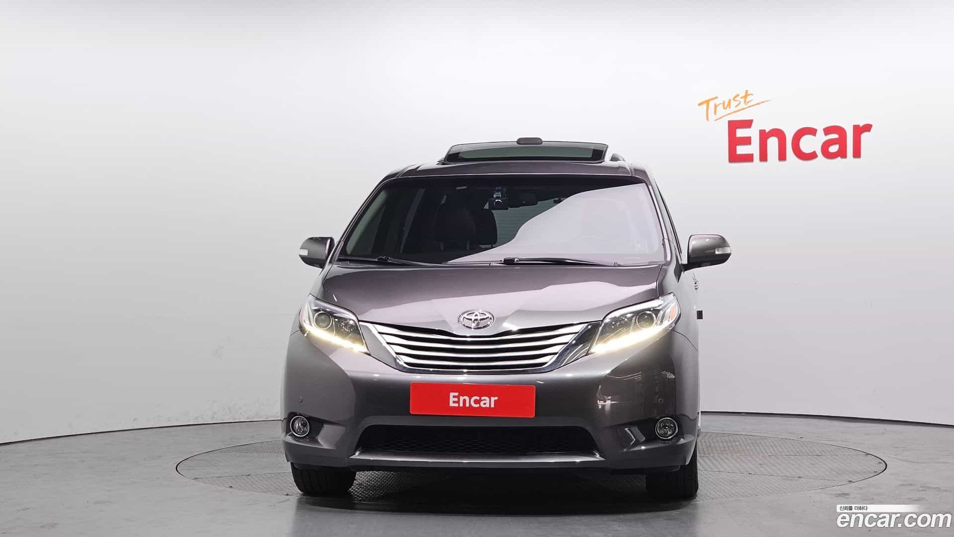 Sienna Toyota 2015.6-OUTER-003