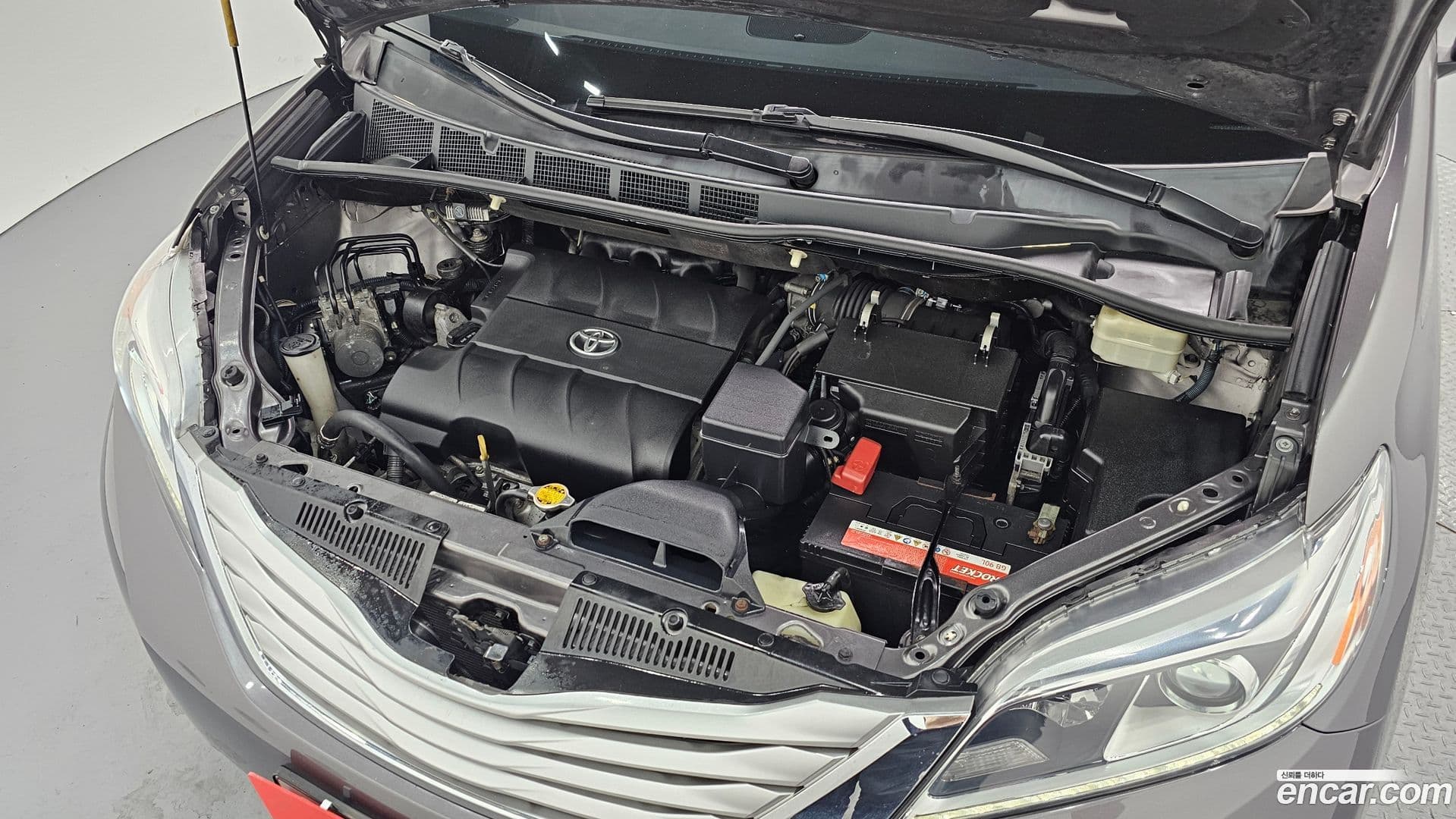 Main__Slider__Photo:Sienna Toyota 2015.6-5