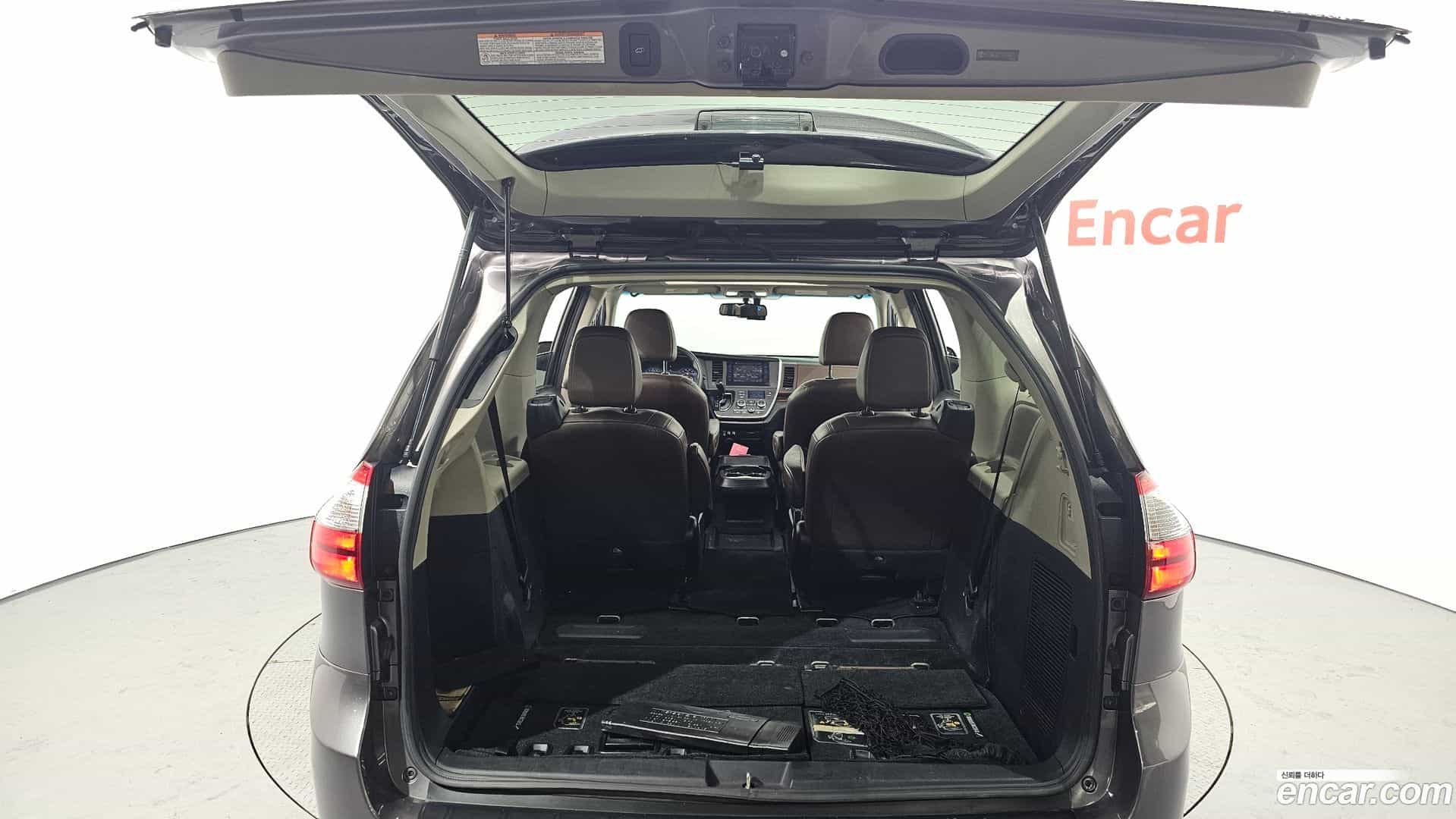 Sienna Toyota 2015.6-OPTION-024