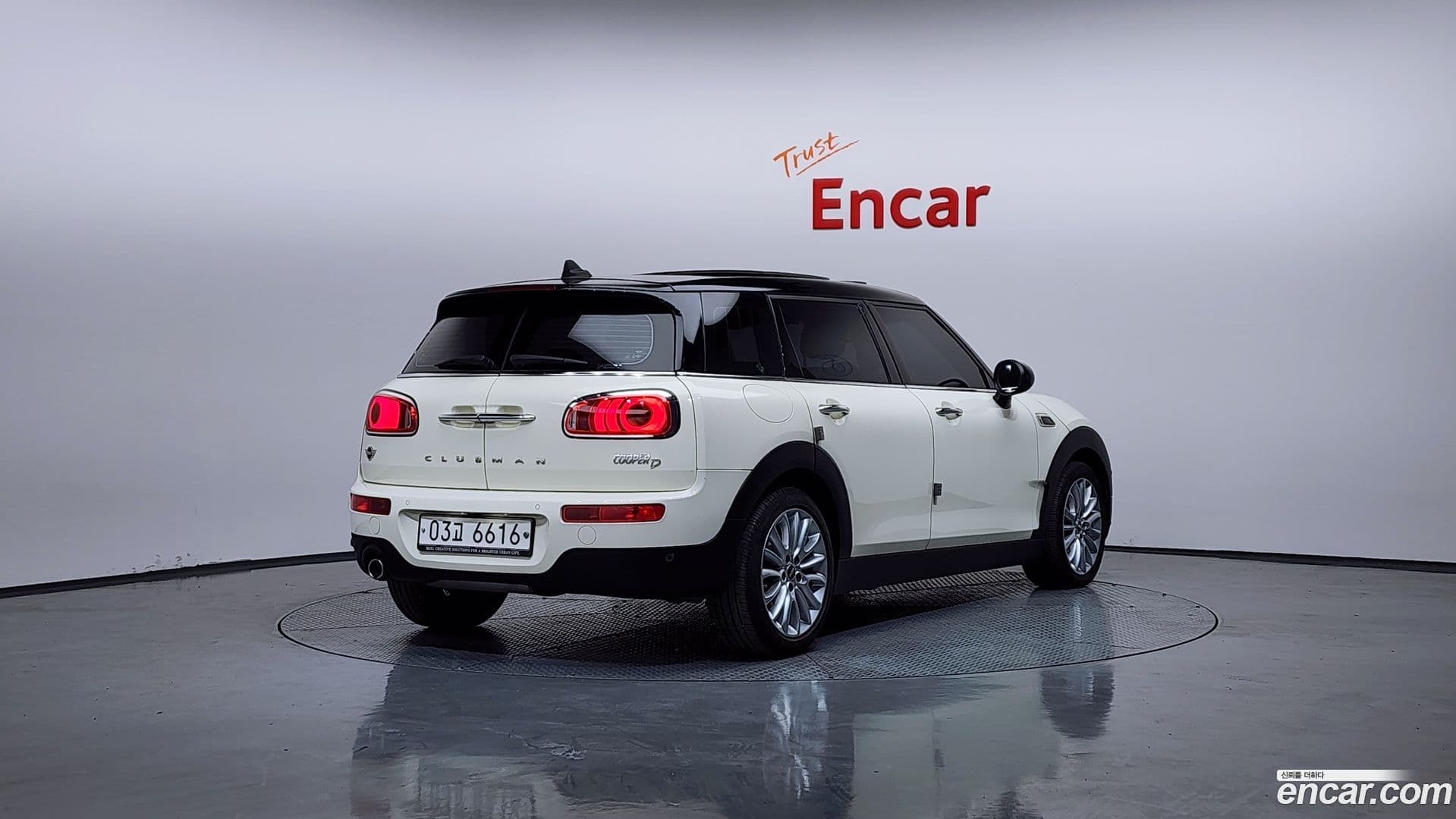 Main__Slider__Photo:Clubman Mini 2019.5-1