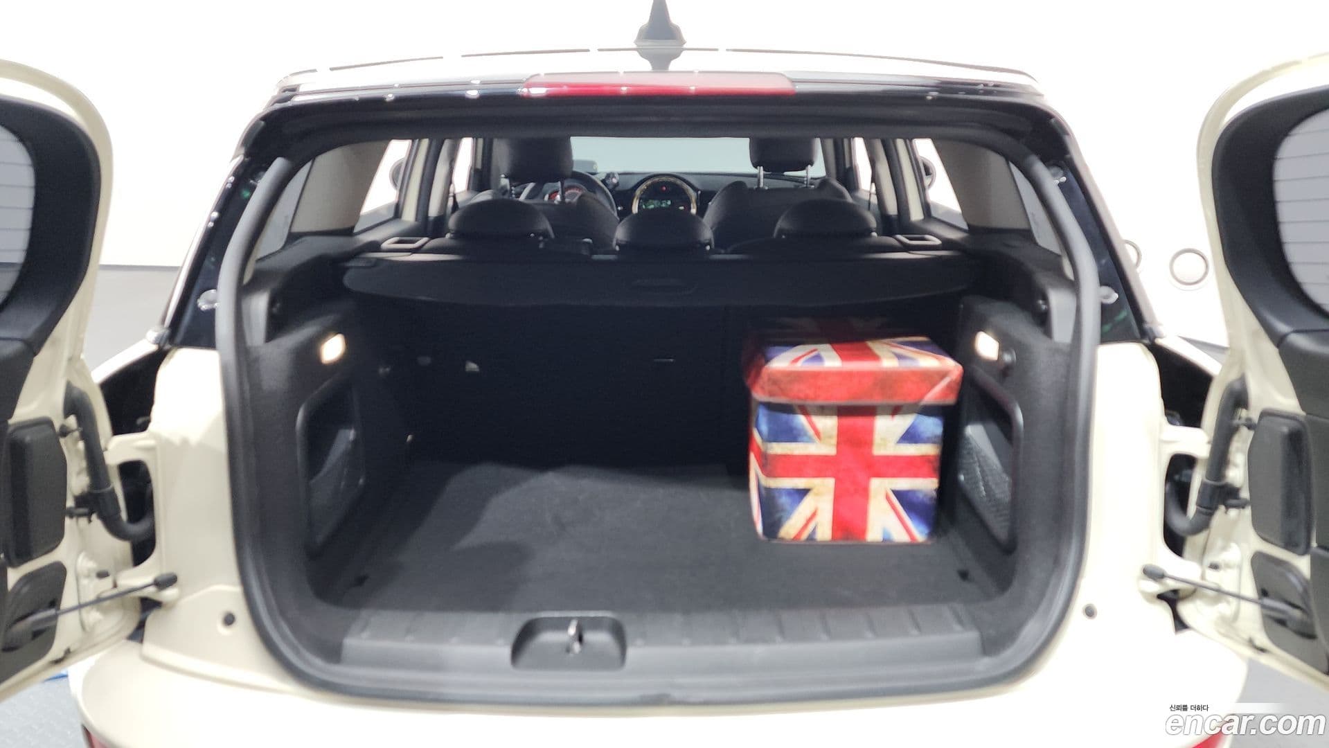 Main__Slider__Photo:Clubman Mini 2019.5-19