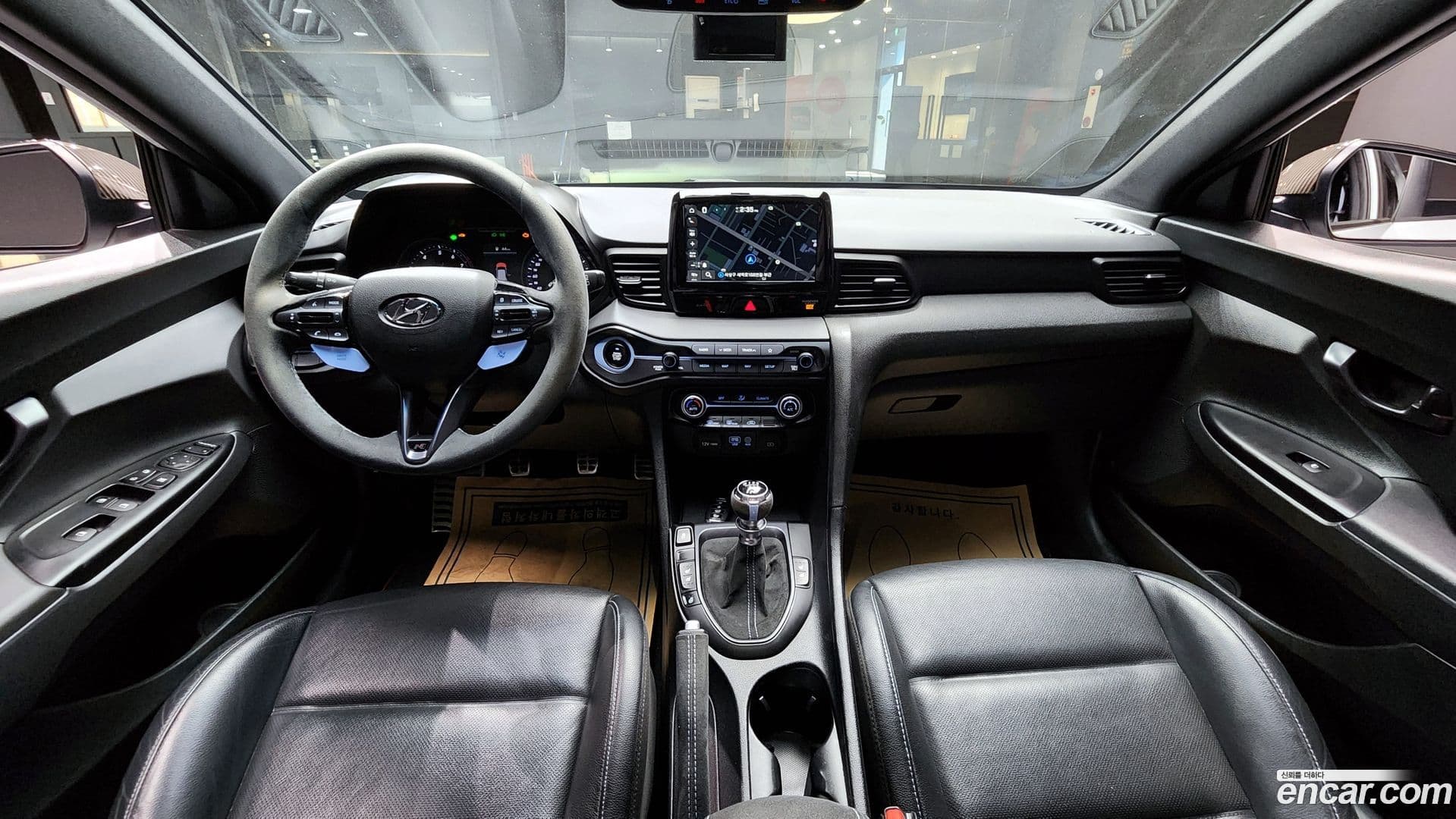 Main__Slider__Photo:Veloster Hyundai 2018.7-6