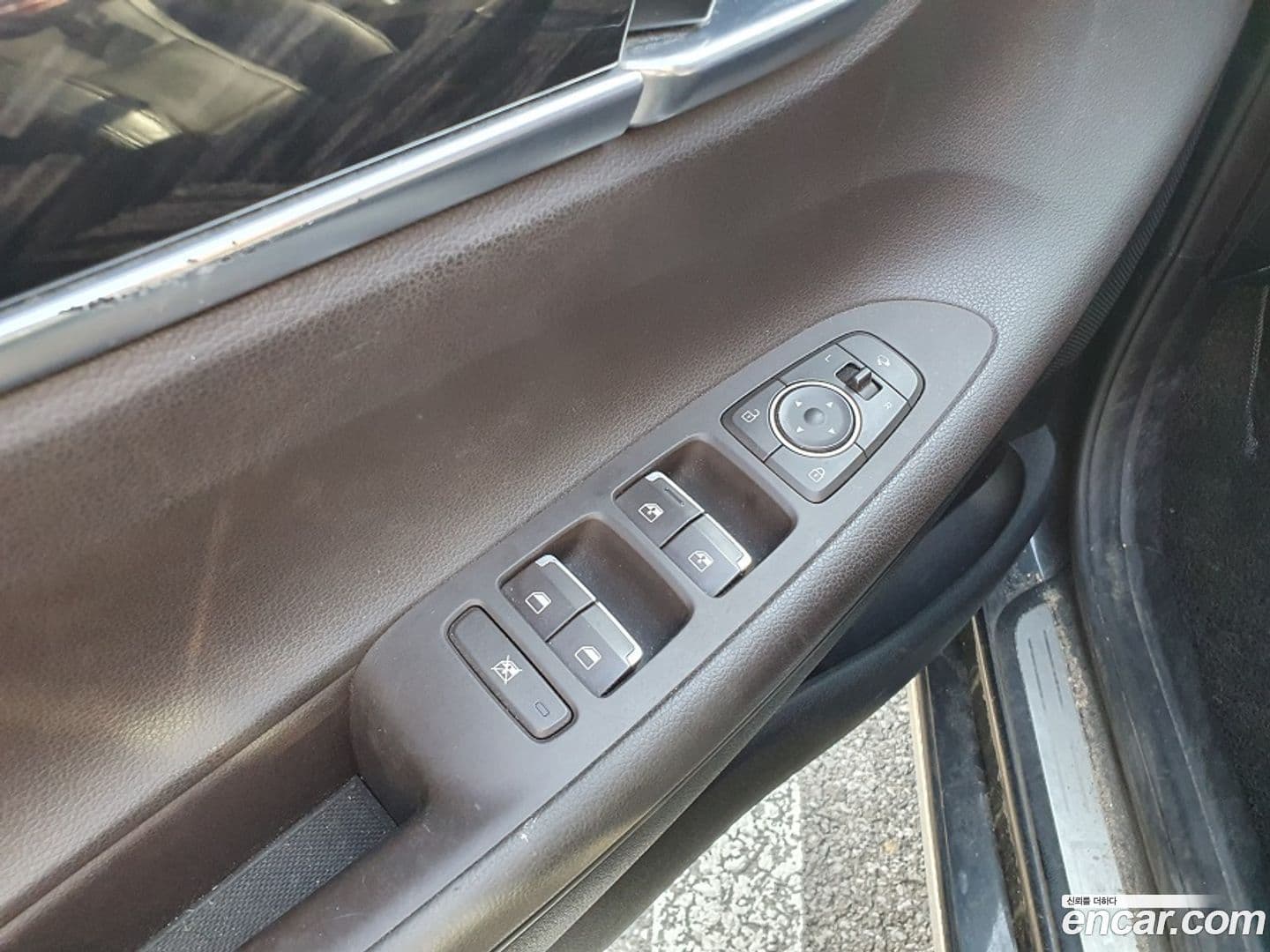 Main__Slider__Photo:Grandeur Hyundai 2017.1-8