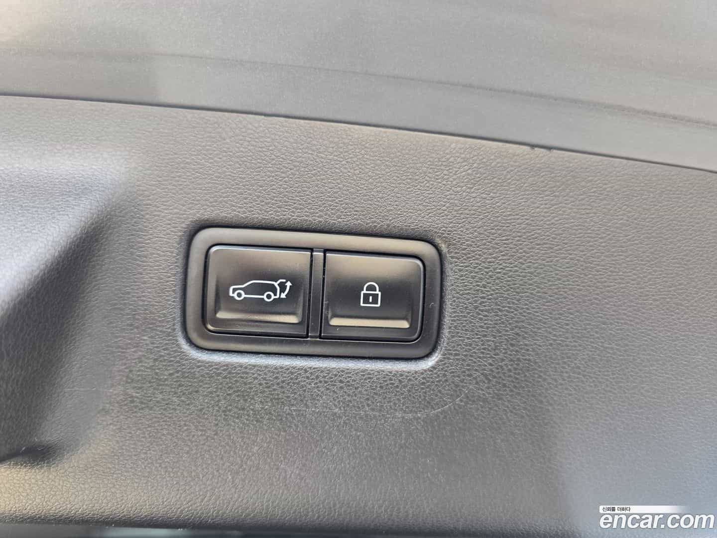 Santafe Hyundai 2023.9-OPTION-019