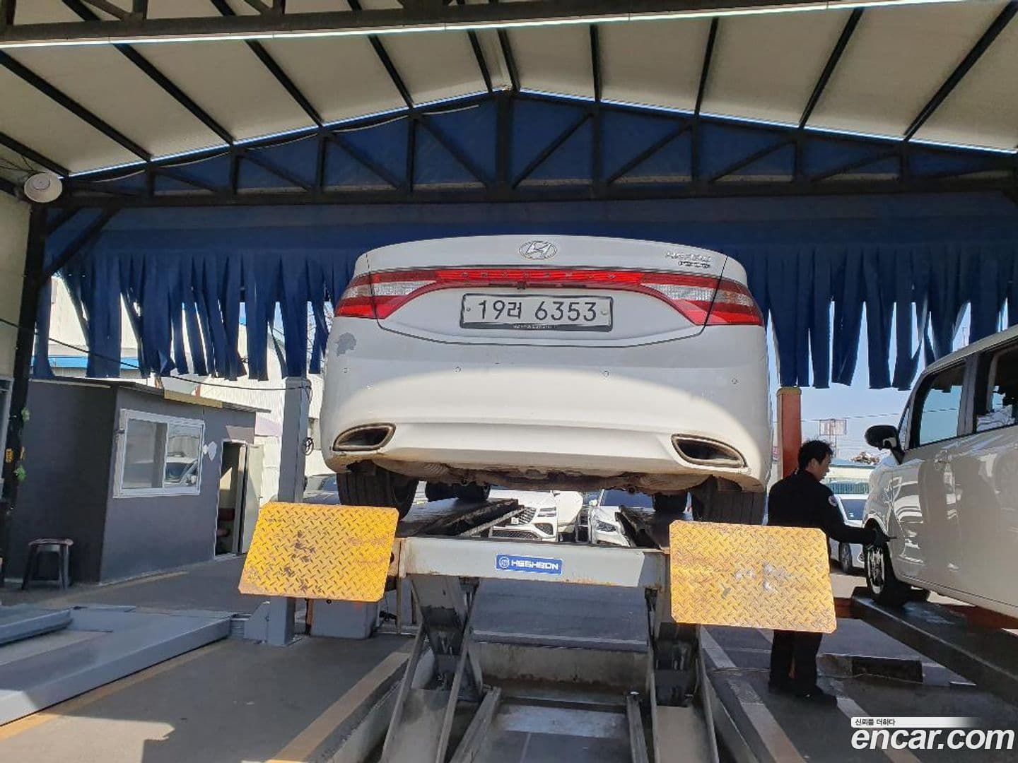 Main__Slider__Photo:Grandeur Hyundai 2011.9-1