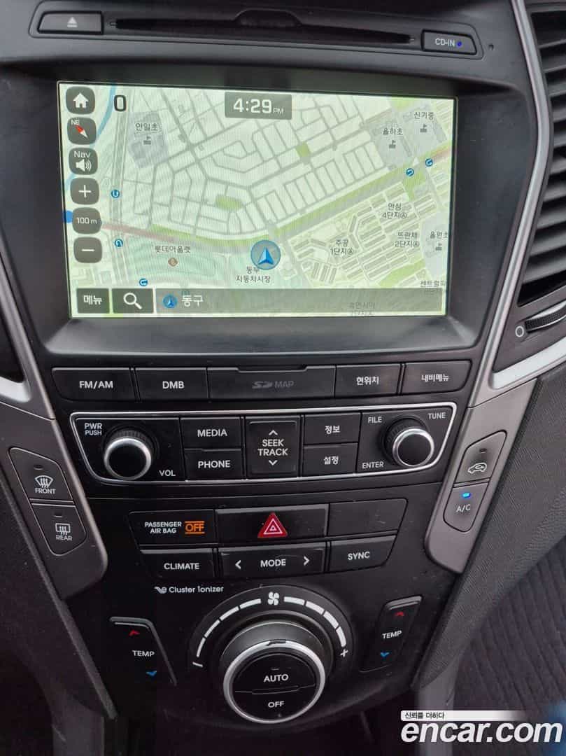 Santafe Hyundai 2016.3-OPTION-016