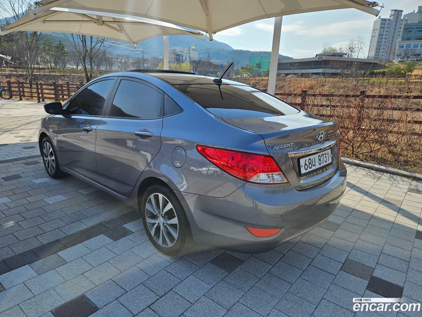 Accent Hyundai 2014.6-OUTER-004